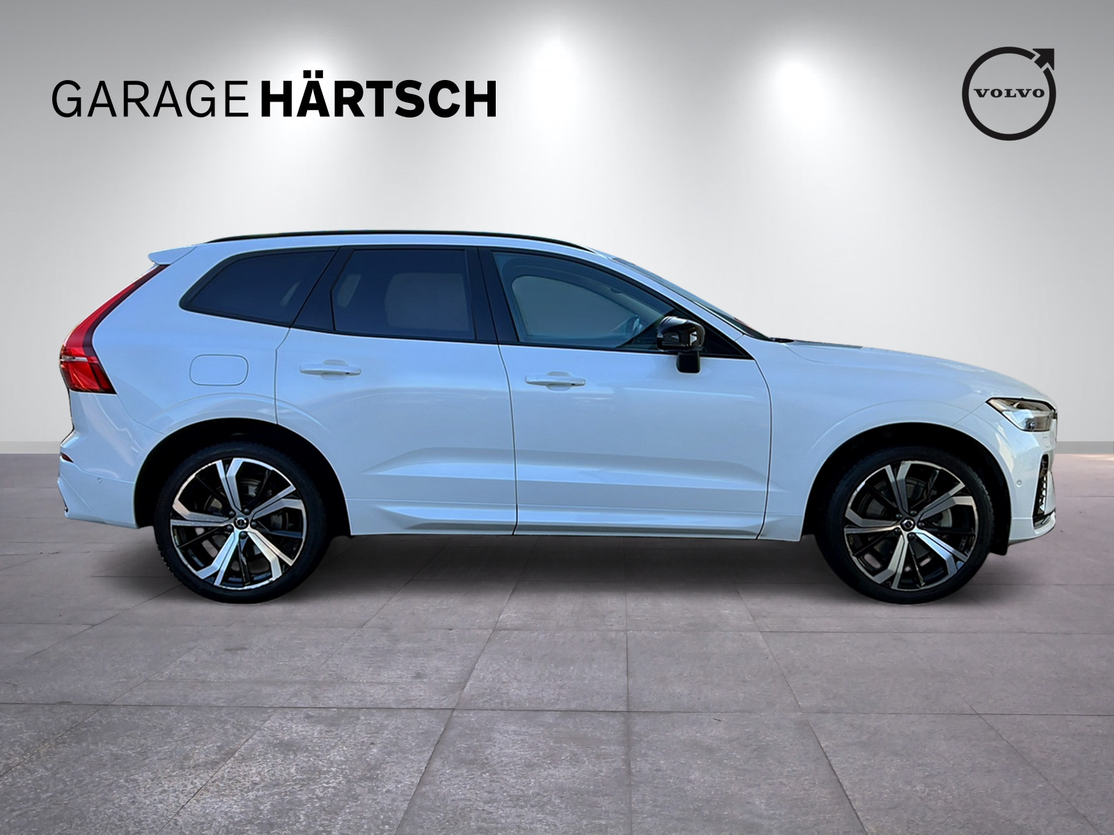 VOLVO XC60 2.0 B5 MH Ultimate Dark AWD-image-7