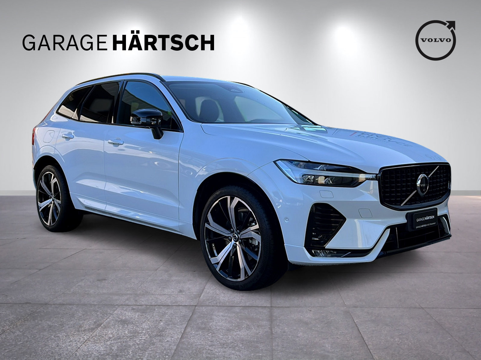 VOLVO XC60 2.0 B5 MH Ultimate Dark AWD-image-8