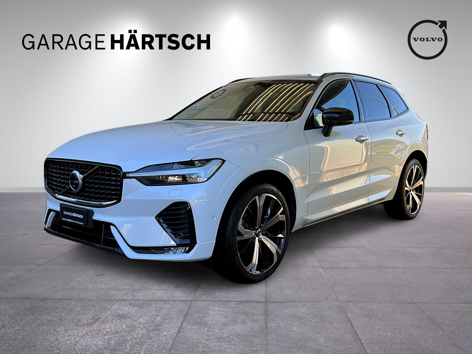 VOLVO XC60 2.0 B5 MH Ultimate Dark AWD-image-0
