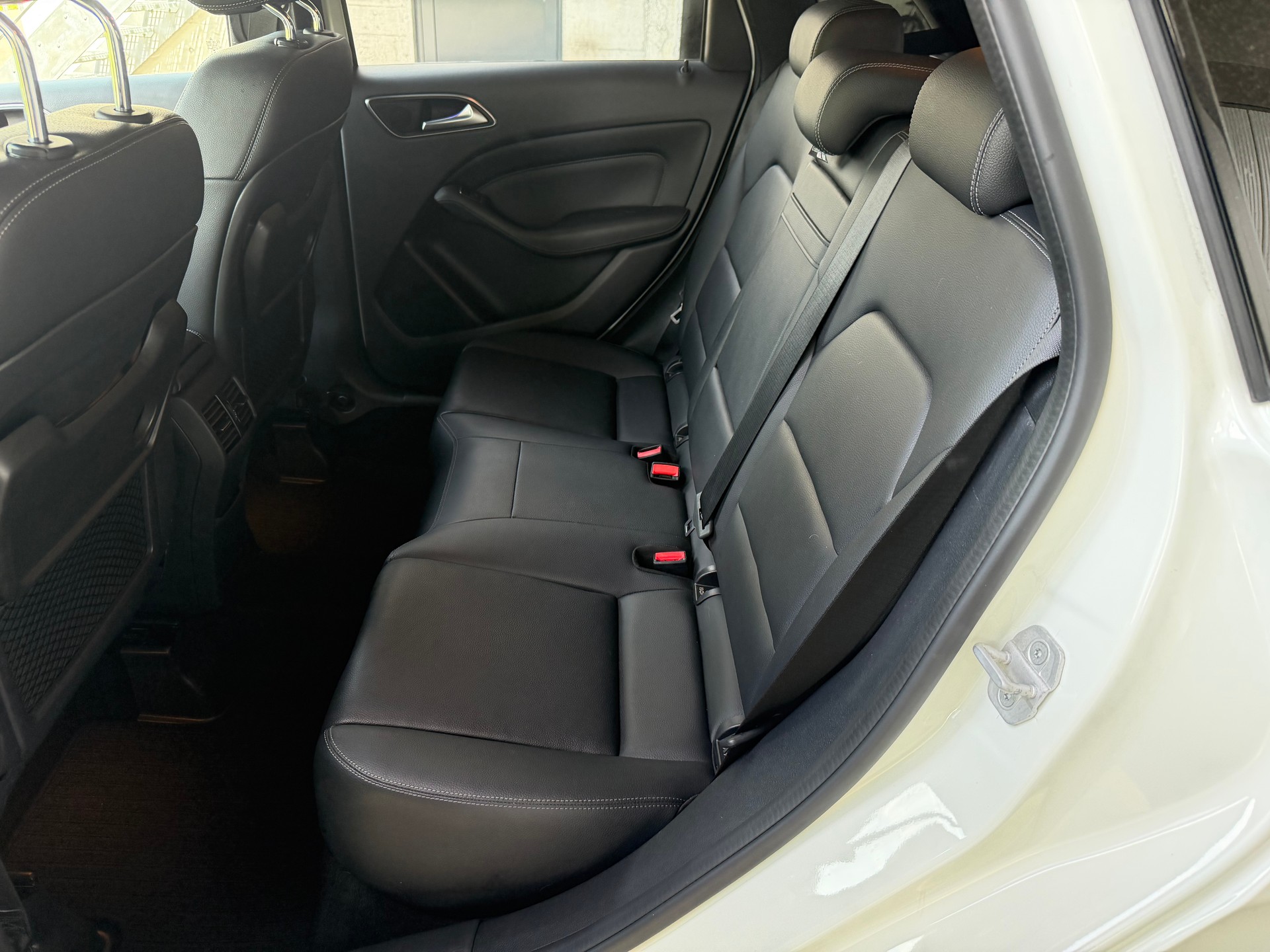 MERCEDES-BENZ B 200 CDI AMG Line 4Matic 7G-DCT-image-7