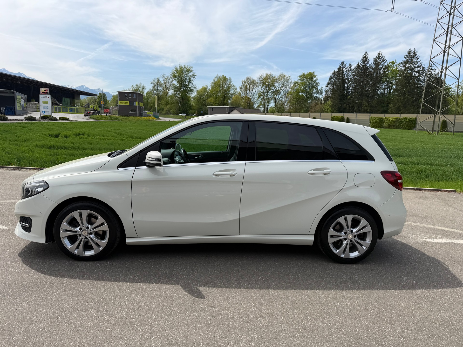 MERCEDES-BENZ B 200 CDI AMG Line 4Matic 7G-DCT-image-5