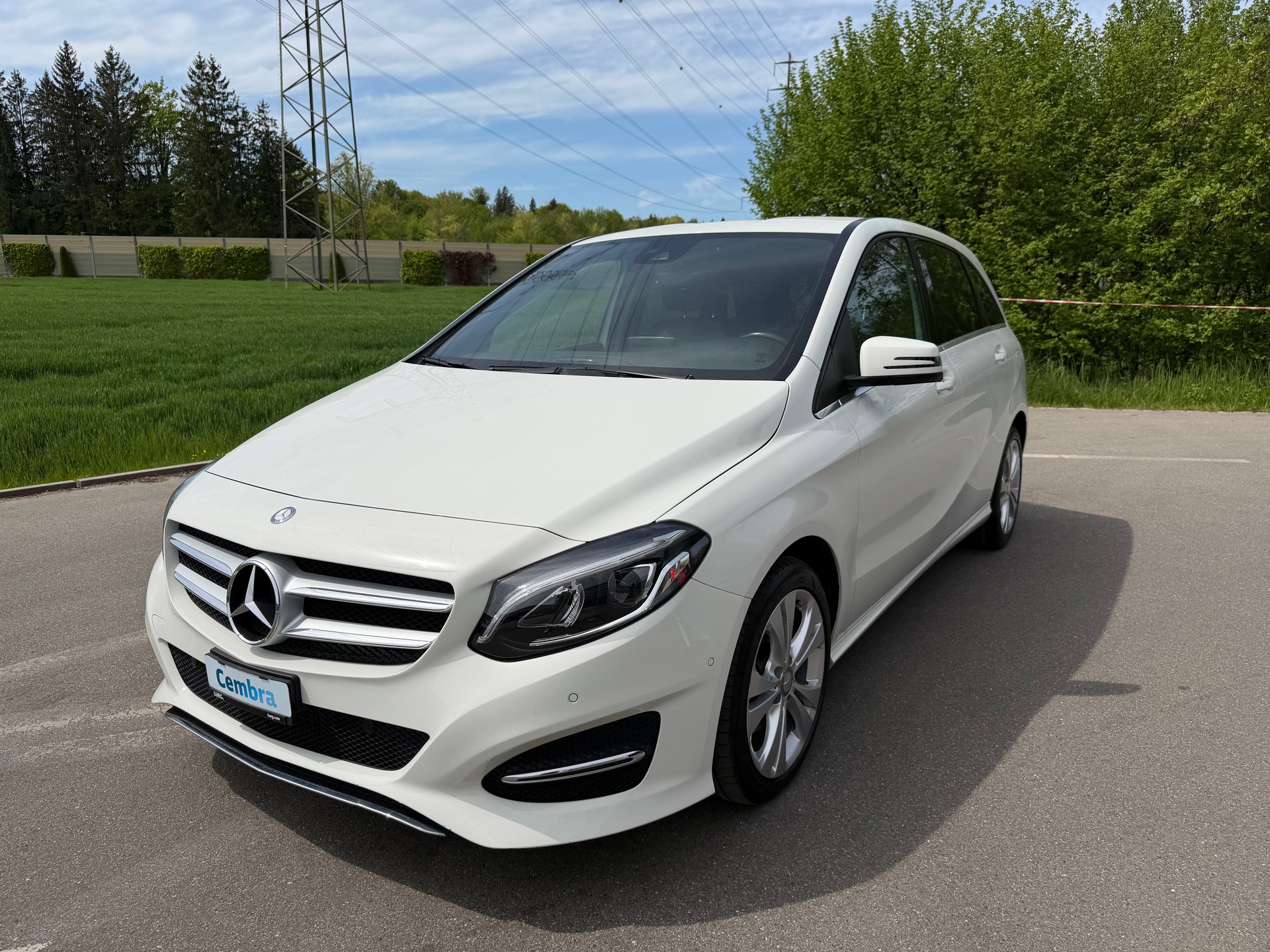 MERCEDES-BENZ B 200 CDI AMG Line 4Matic 7G-DCT-image-6