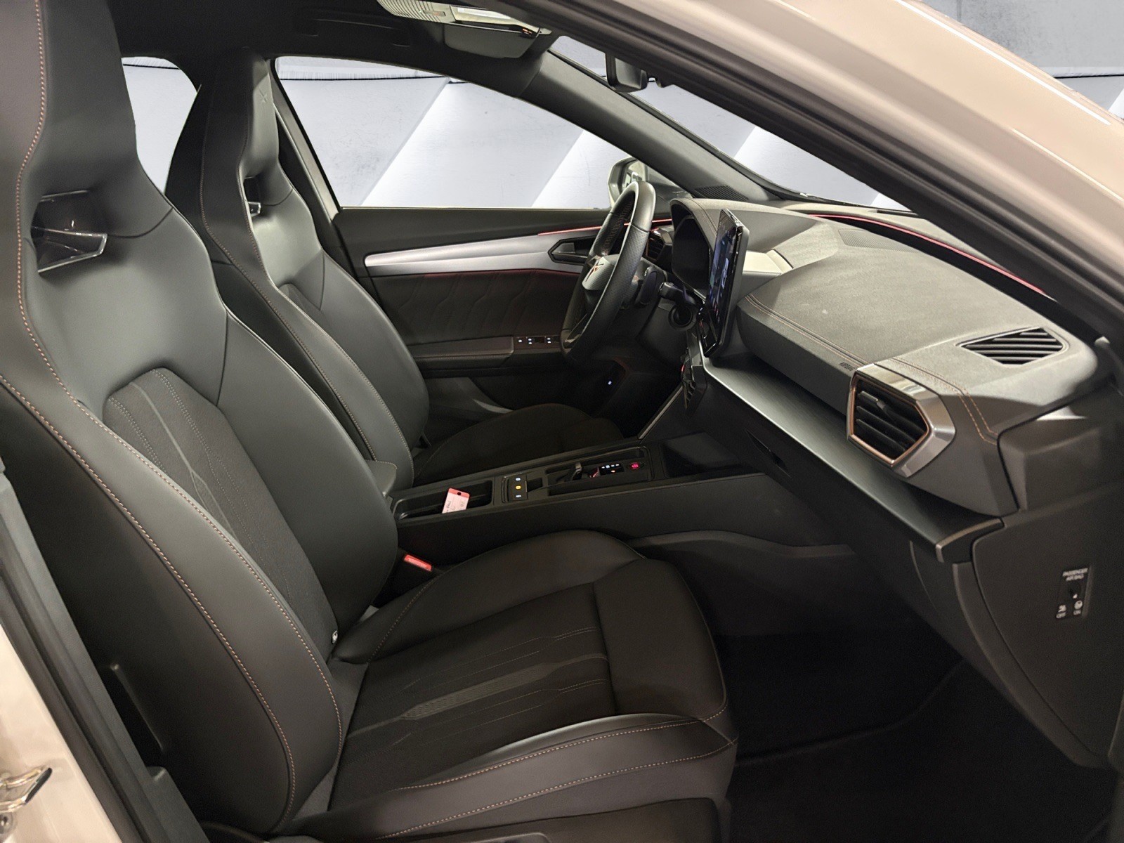 CUPRA Formentor 1.4 e-HYBRID pHEV VZ DSG/ Caméra de recul / Full link-image-14