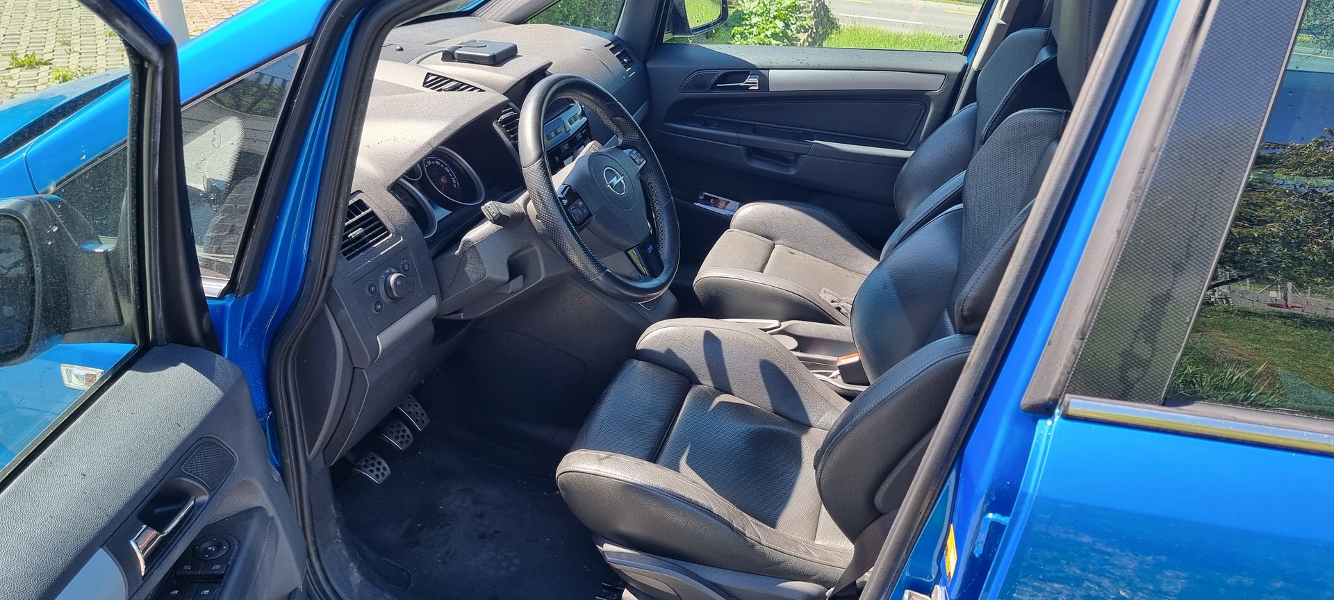 OPEL 2.0 T OPC-image-2