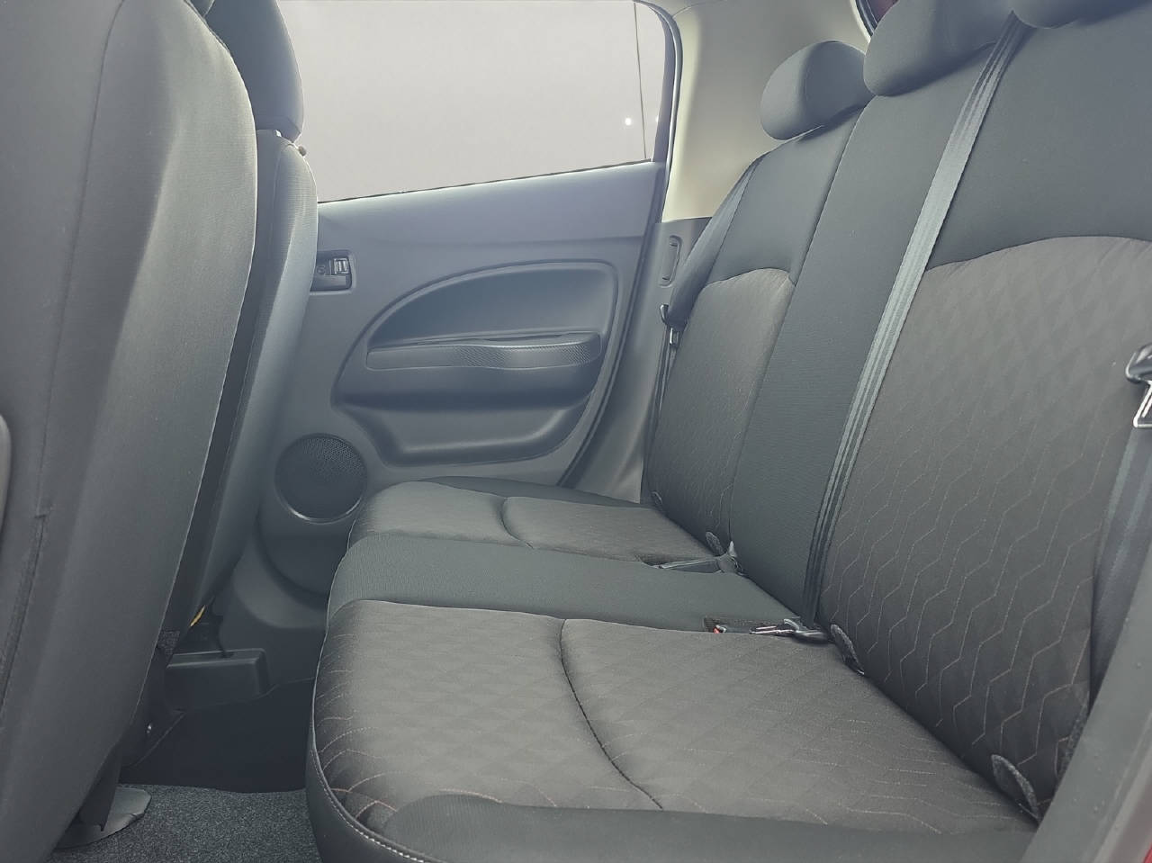 MITSUBISHI Space Star 1.2 MIVEC Inform-image-9
