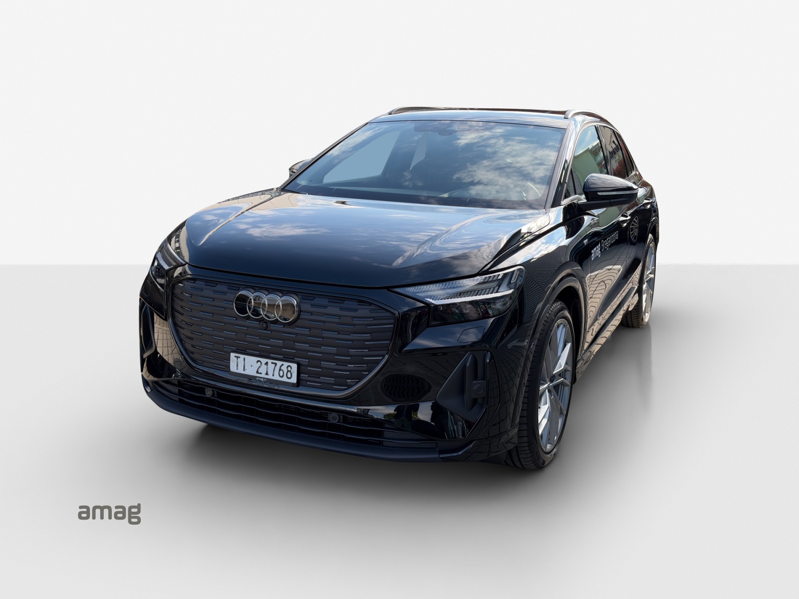 AUDI Q4 e-tron 45 Edition Swiss Ski quattro-image-0