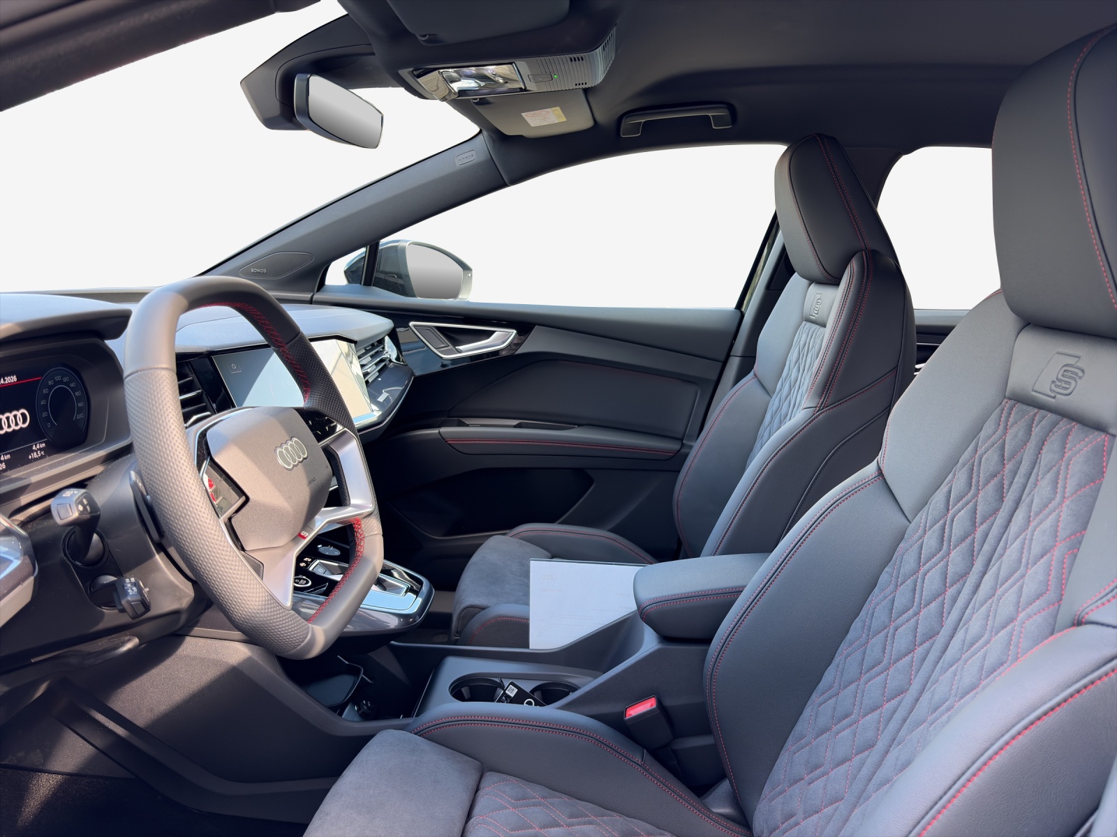 AUDI Q4 e-tron 45 Edition Swiss Ski quattro-image-7