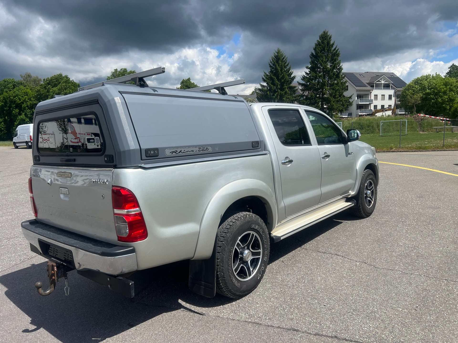 TOYOTA Hilux 3.0 4WD Double Cab Sol Premium A-image-8