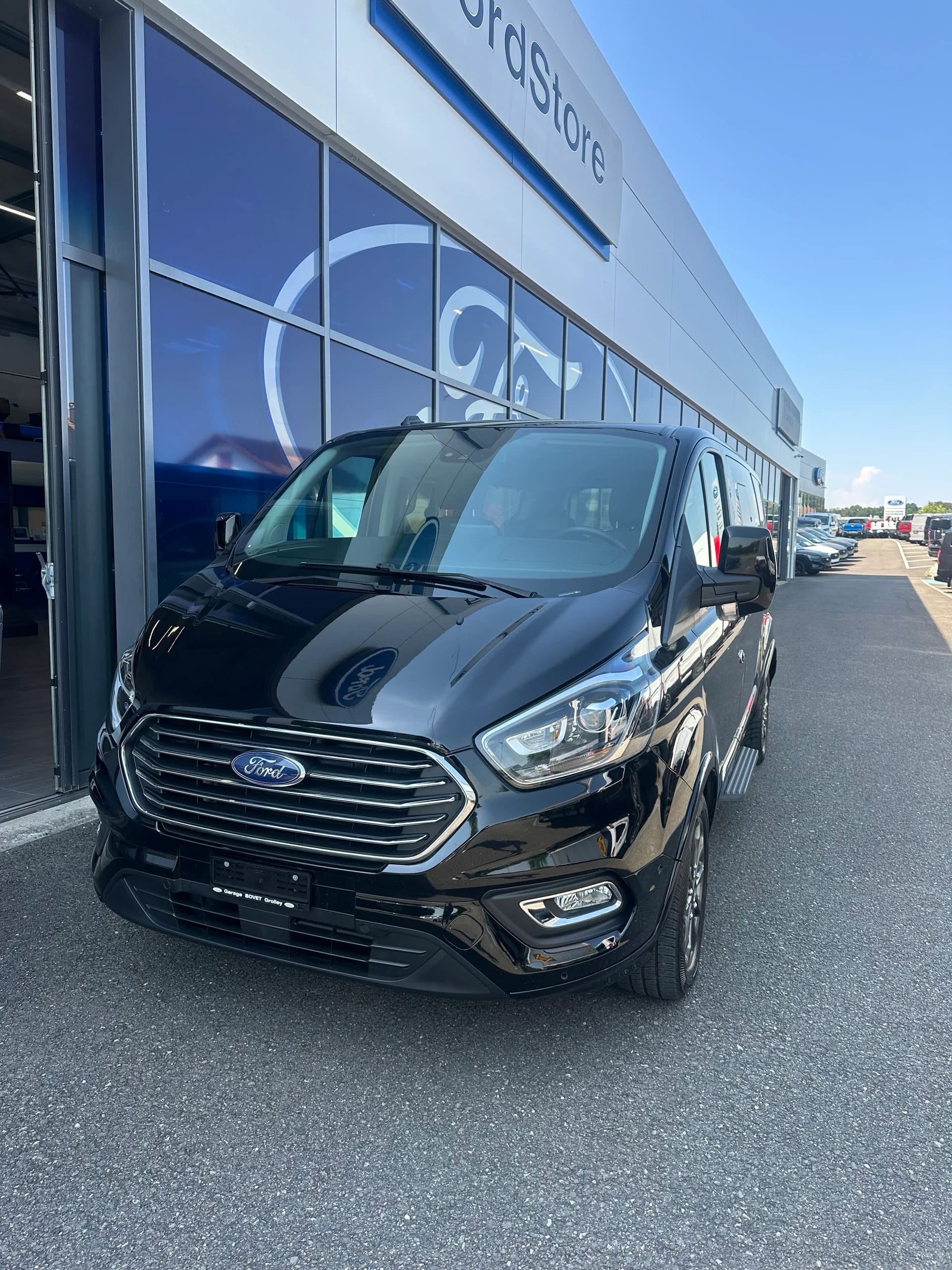 Car photo