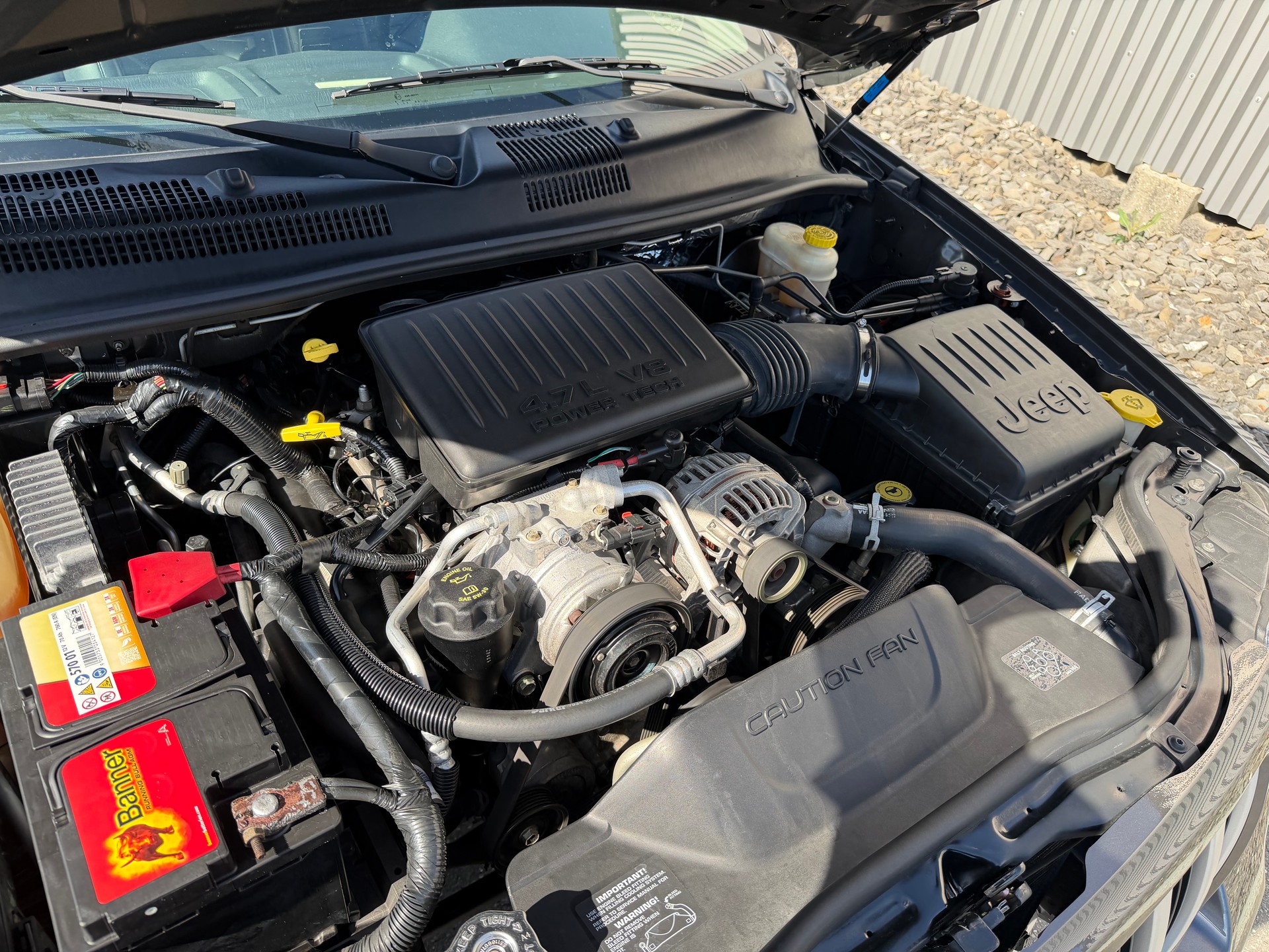 JEEP Grand Cherokee 4.7 Vision Automatic-image-33