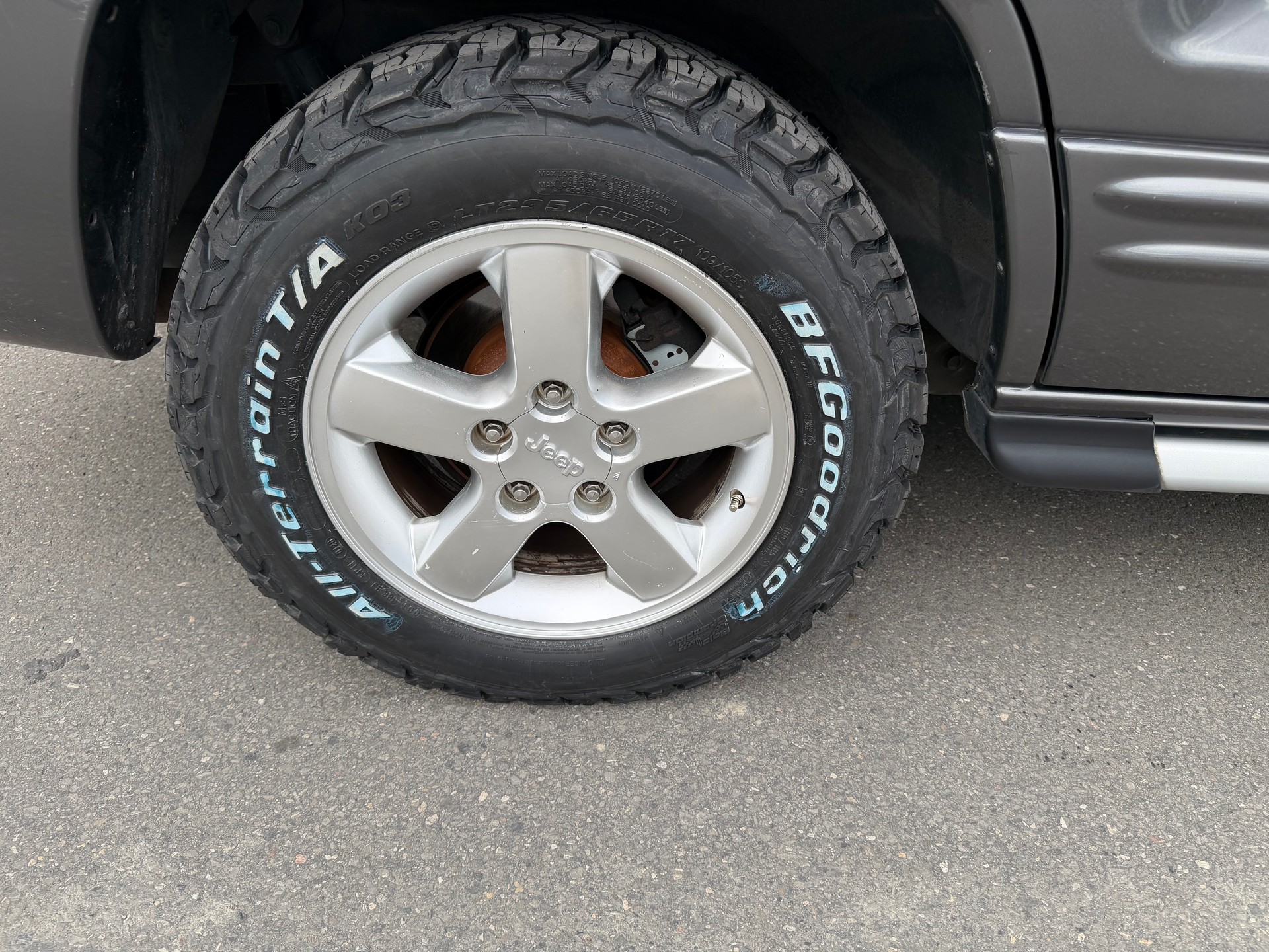 JEEP Grand Cherokee 4.7 Vision Automatic-image-12