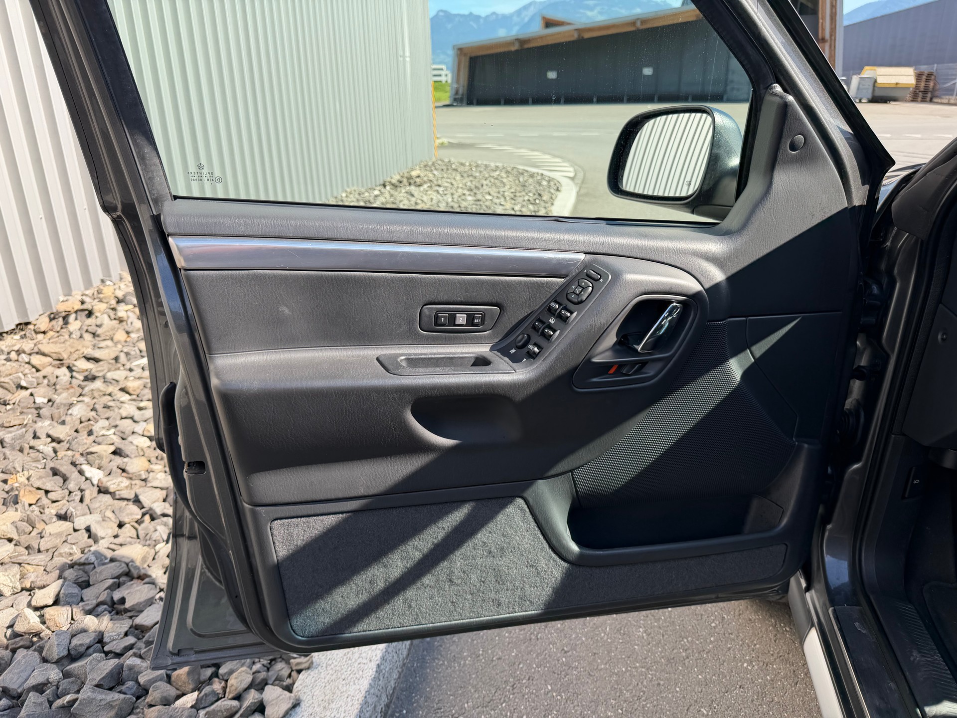 JEEP Grand Cherokee 4.7 Vision Automatic-image-18