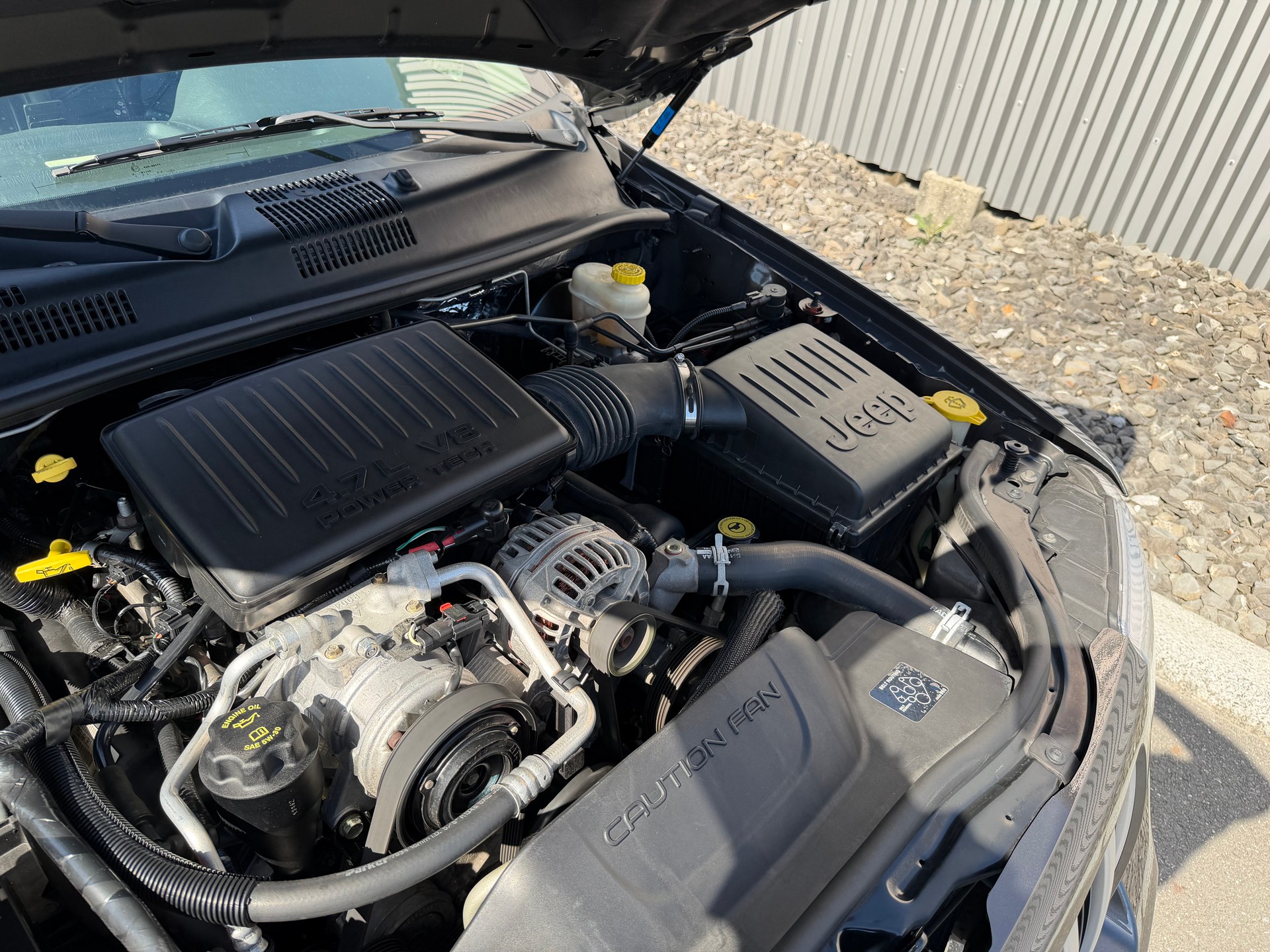 JEEP Grand Cherokee 4.7 Vision Automatic-image-34