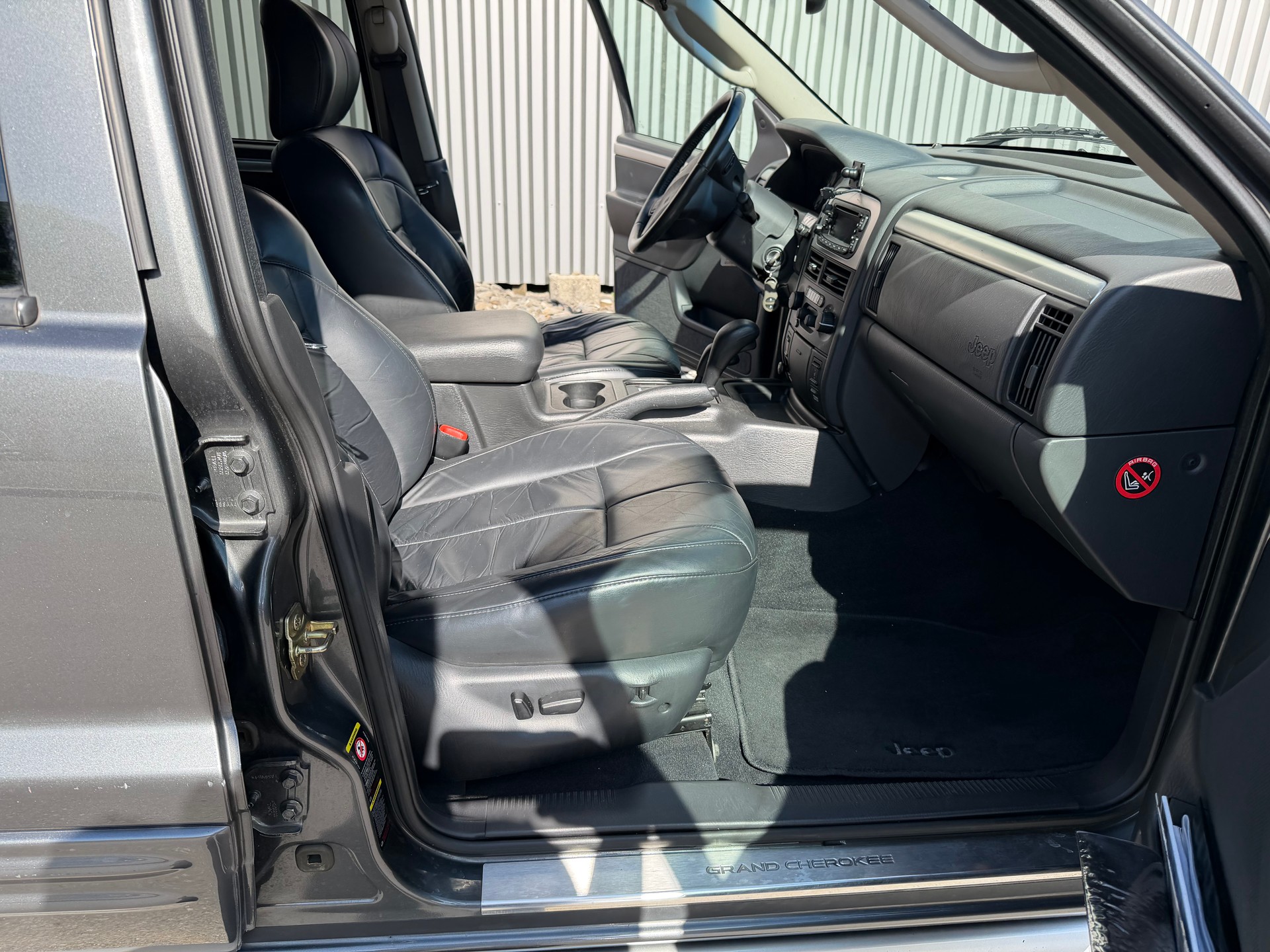 JEEP Grand Cherokee 4.7 Vision Automatic-image-22