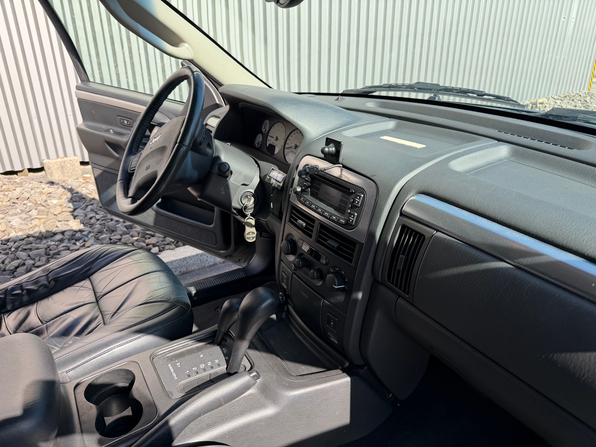JEEP Grand Cherokee 4.7 Vision Automatic-image-24
