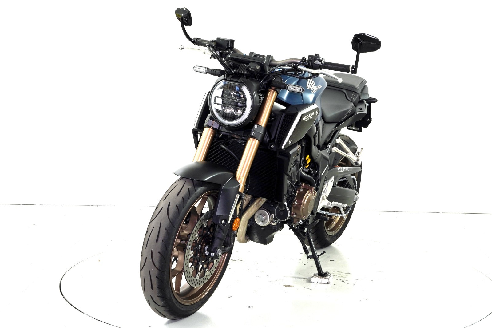 HONDA CB 650 R ABS-showroom-element-2