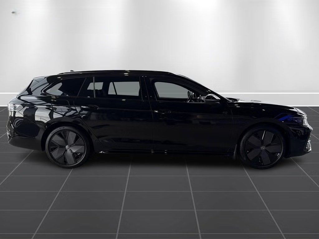 VW Passat Variant 2.0 TDI evo R-Line 4 Motion DSG-image-2