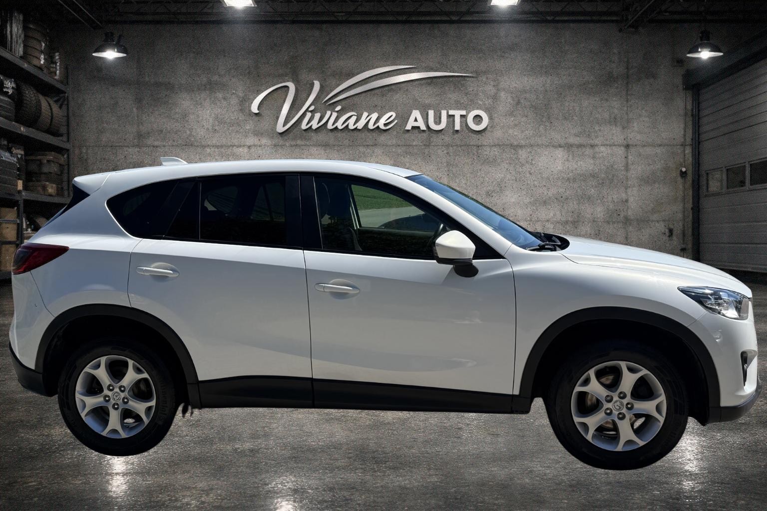 MAZDA CX-5 2.0 Ambition AWD-showroom-element-2