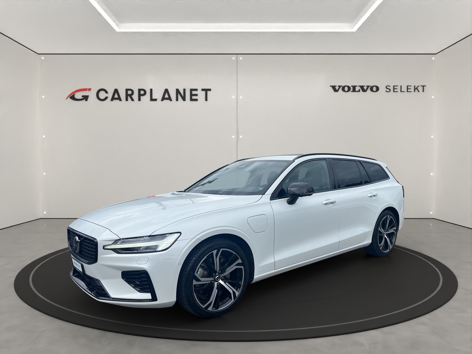 VOLVO V60 2.0 T6 TE Ultimate Dark eAWD
