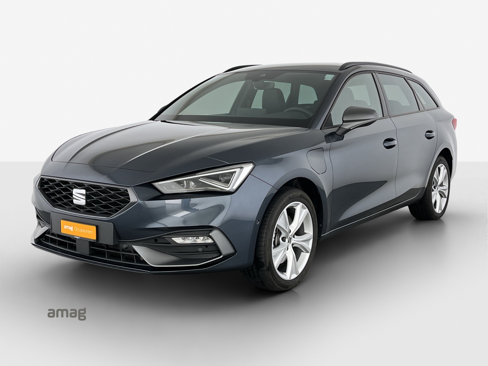 SEAT Leon ST 1.5 eHybrid pHEV DSG FR-image-0