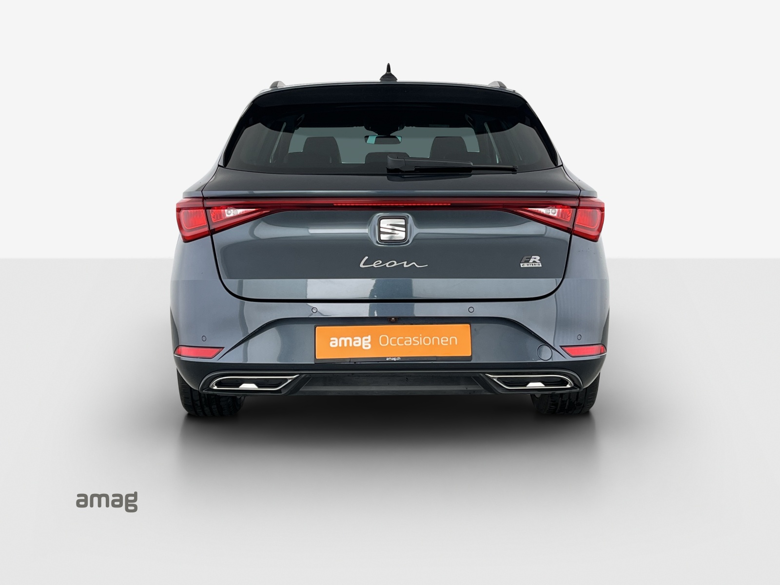 SEAT Leon ST 1.5 eHybrid pHEV DSG FR-image-3