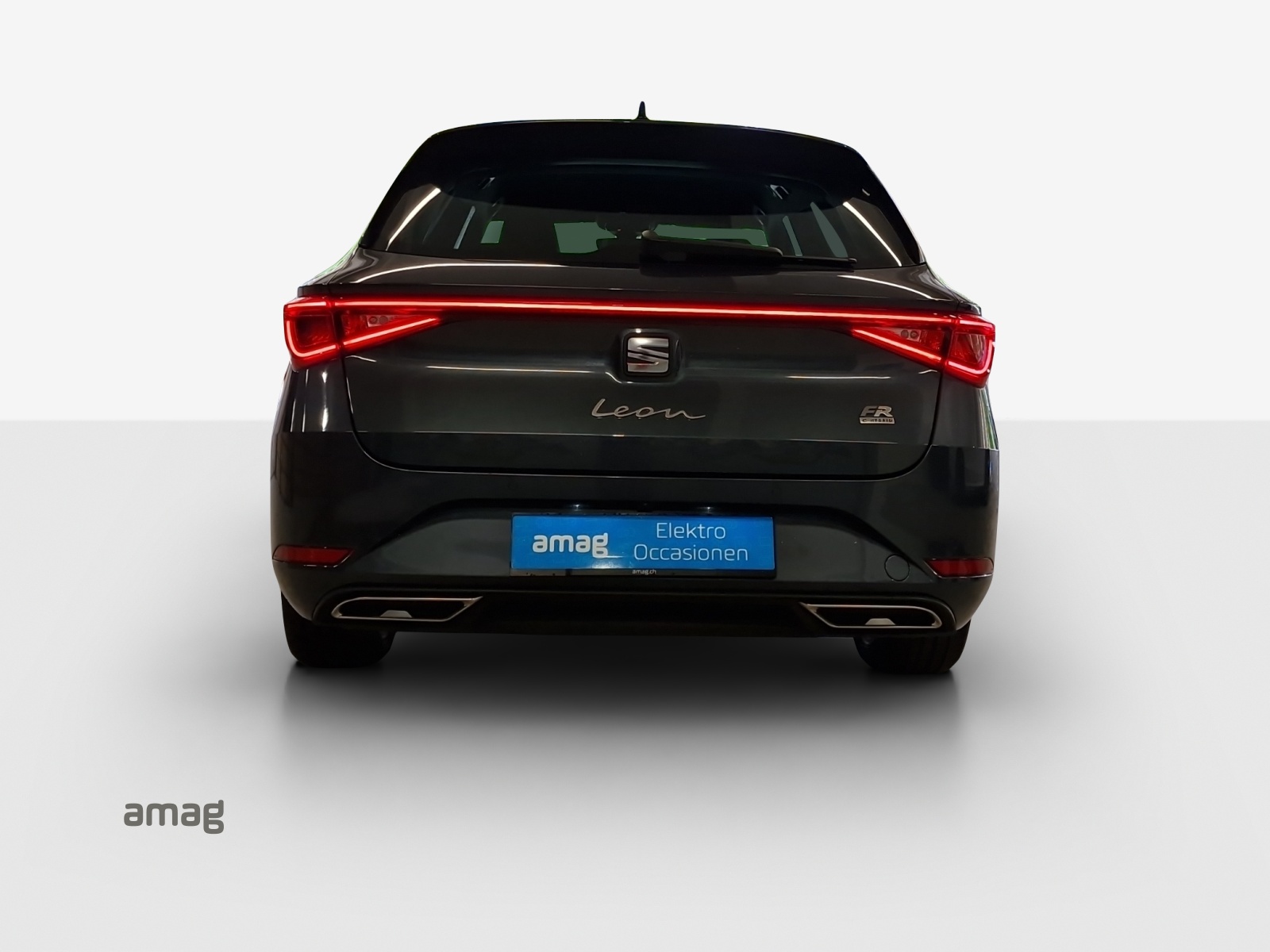 SEAT Leon ST 1.5 eHybrid pHEV DSG FR-image-16