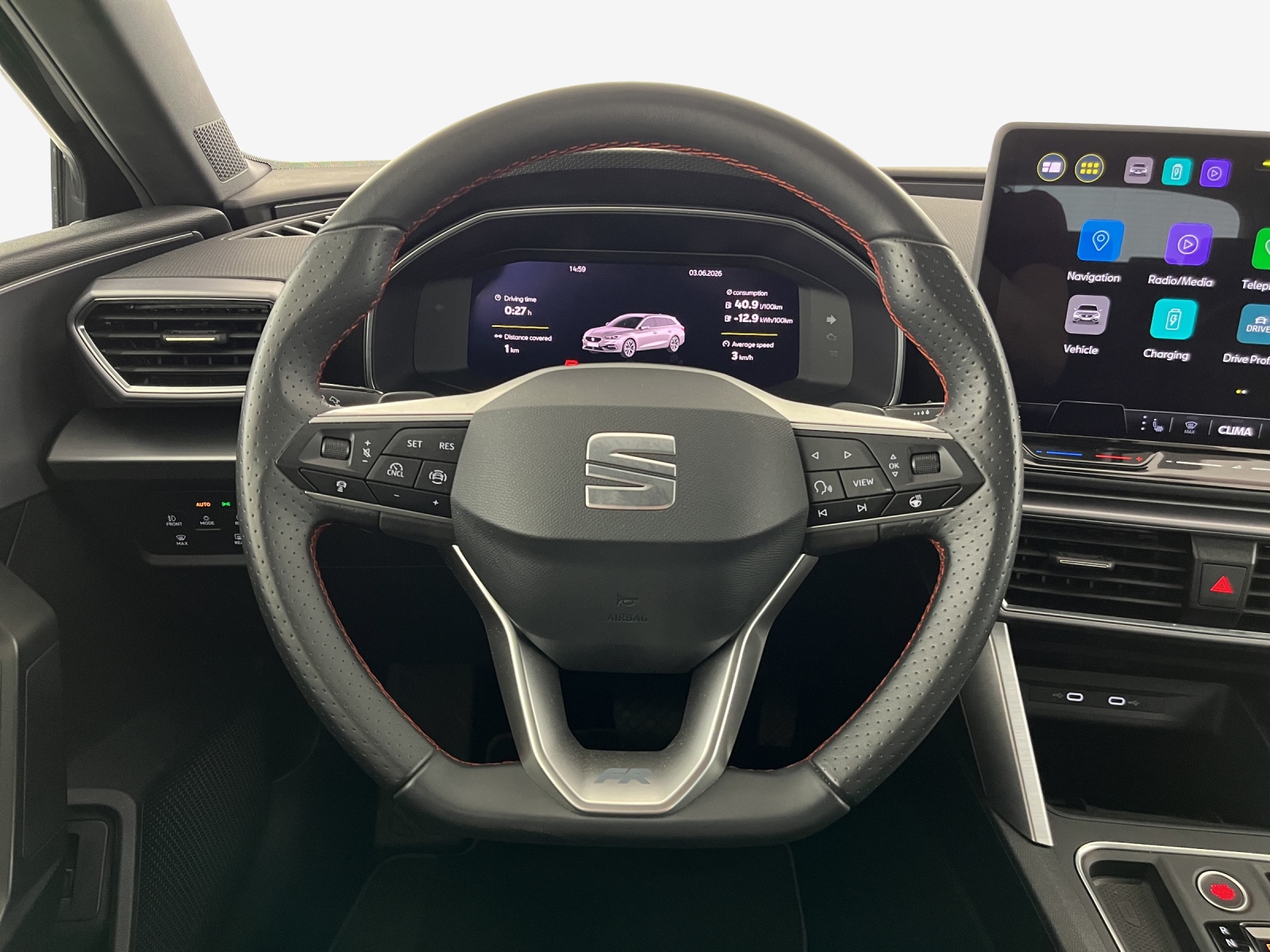 SEAT Leon ST 1.5 eHybrid pHEV DSG FR-image-9
