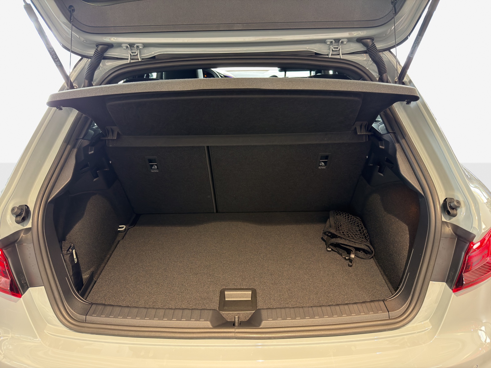 AUDI A1 Sportback 35 TFSI S Line S-tronic-image-12