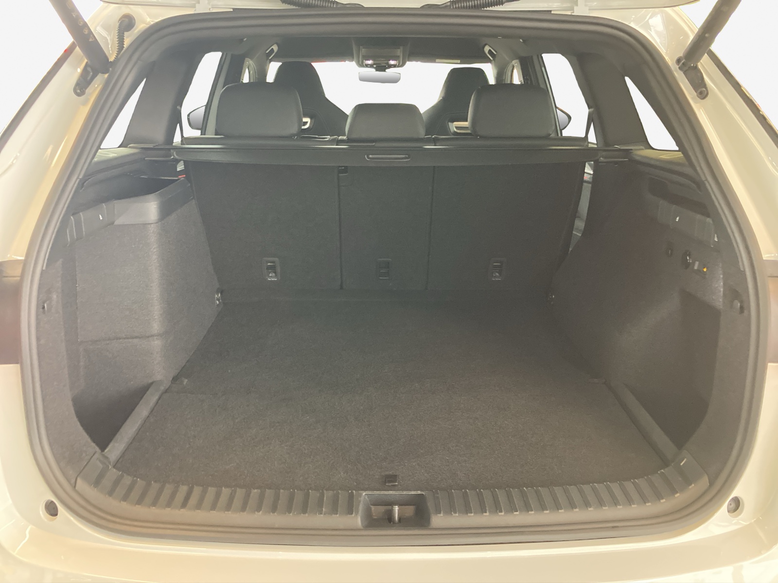 SKODA Kodiaq 1.5 TSI PHEV Sportline-image-12