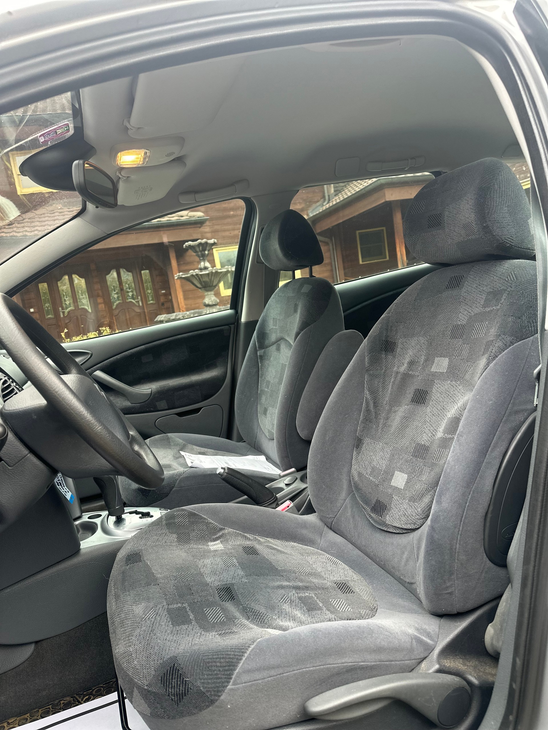 CITROEN C5 Break 2.0i 16V SX Automatic-image-6