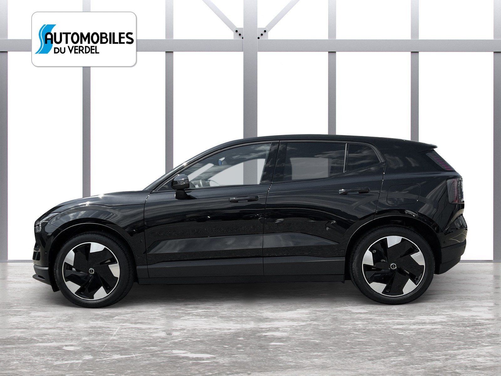 VOLVO EX30 E60 Twin Ultra Performance AWD-image-1