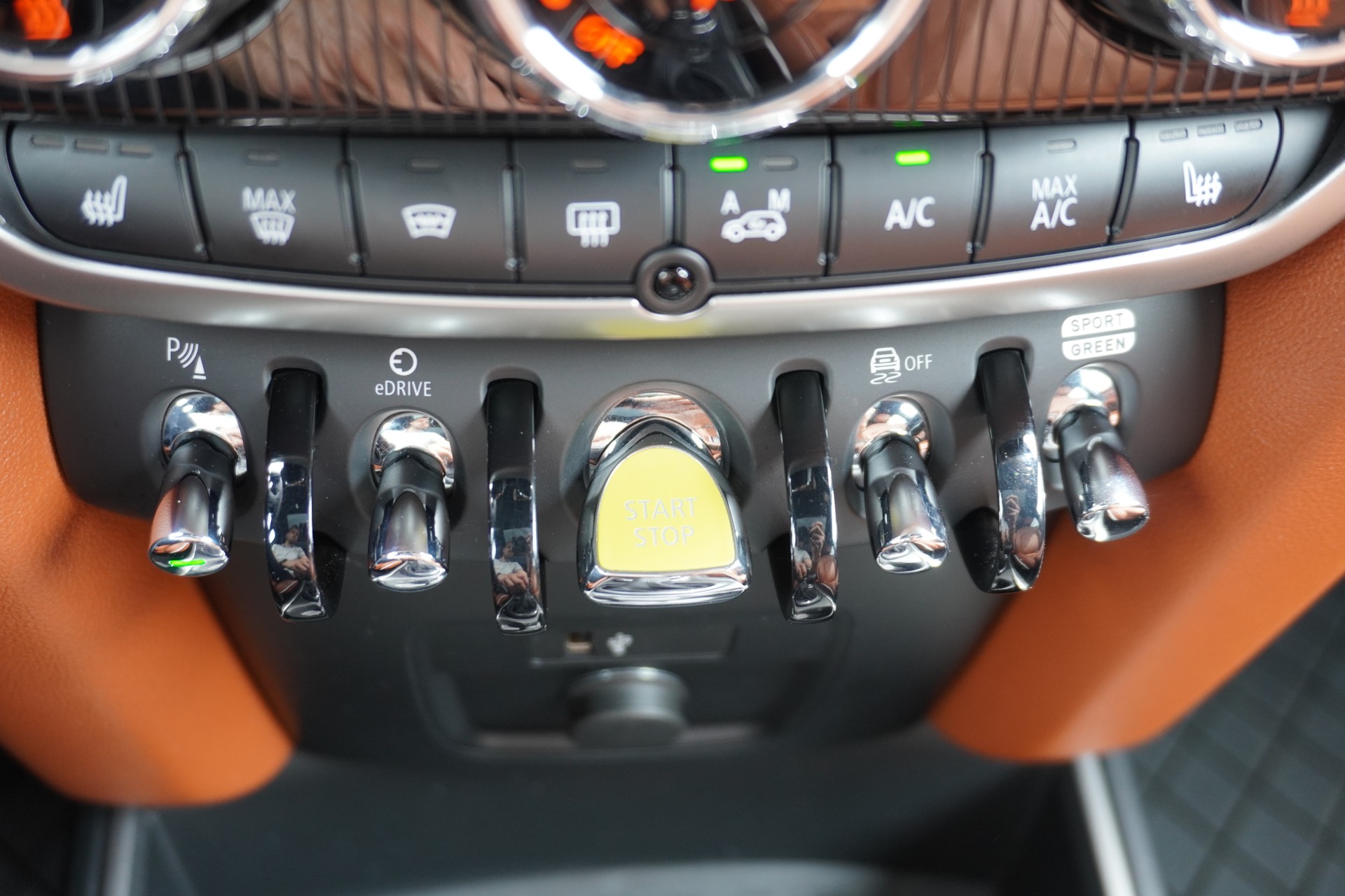 MINI Countryman Cooper SE Trafalgar ALL4 PHEV Steptronic-image-19