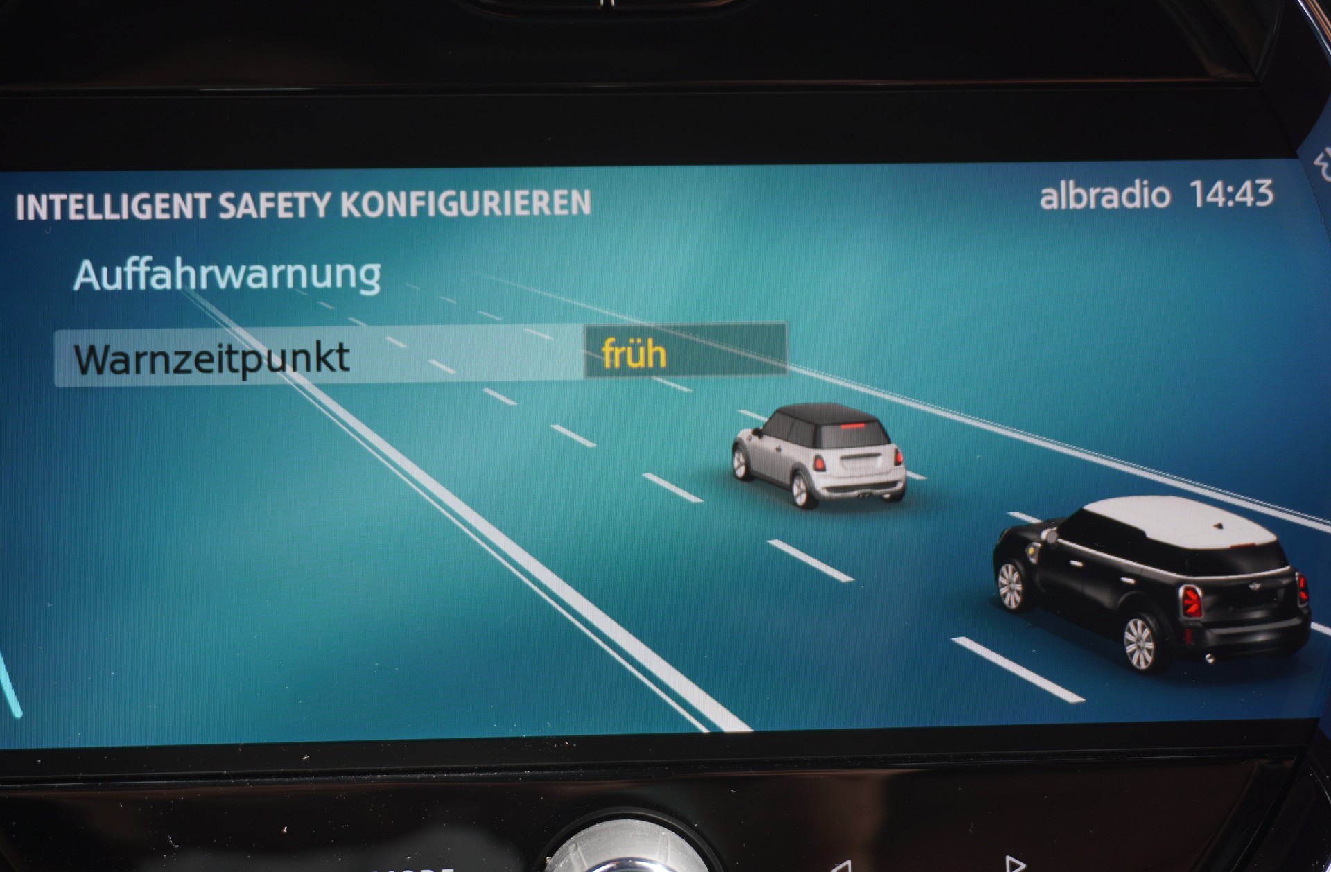 MINI Countryman Cooper SE Trafalgar ALL4 PHEV Steptronic-image-27