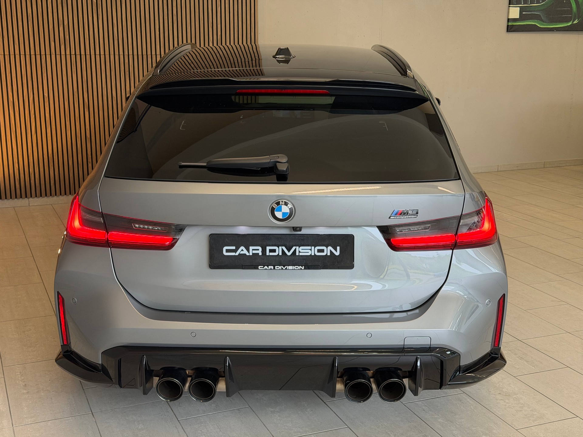 BMW M3 Touring xDrive Competition M-image-8