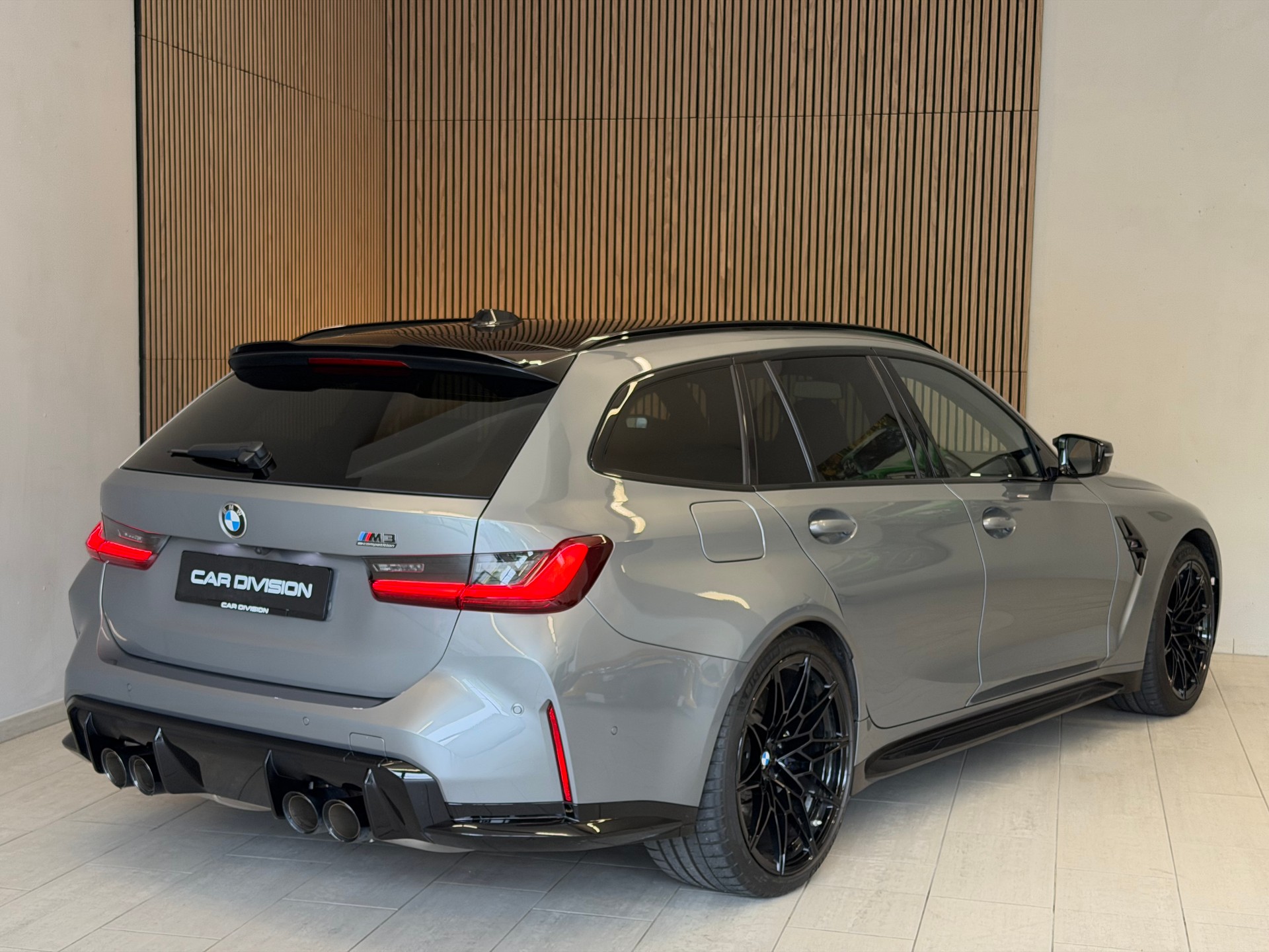 BMW M3 Touring xDrive Competition M-image-7