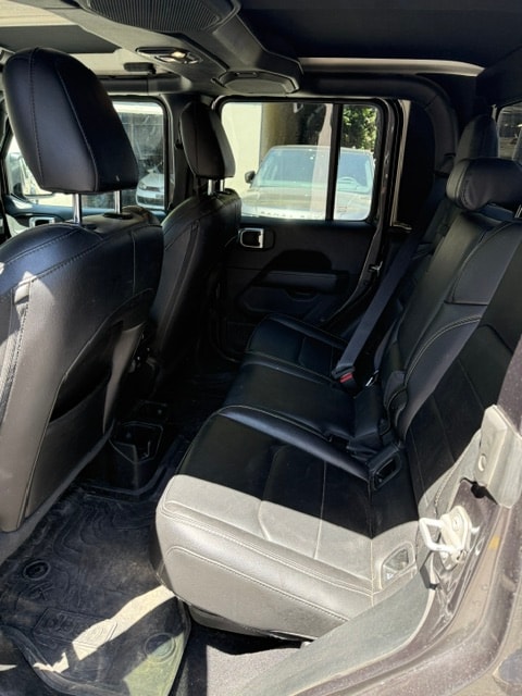 JEEP Gladiator 3.0 V6 Launch Edition-image-8