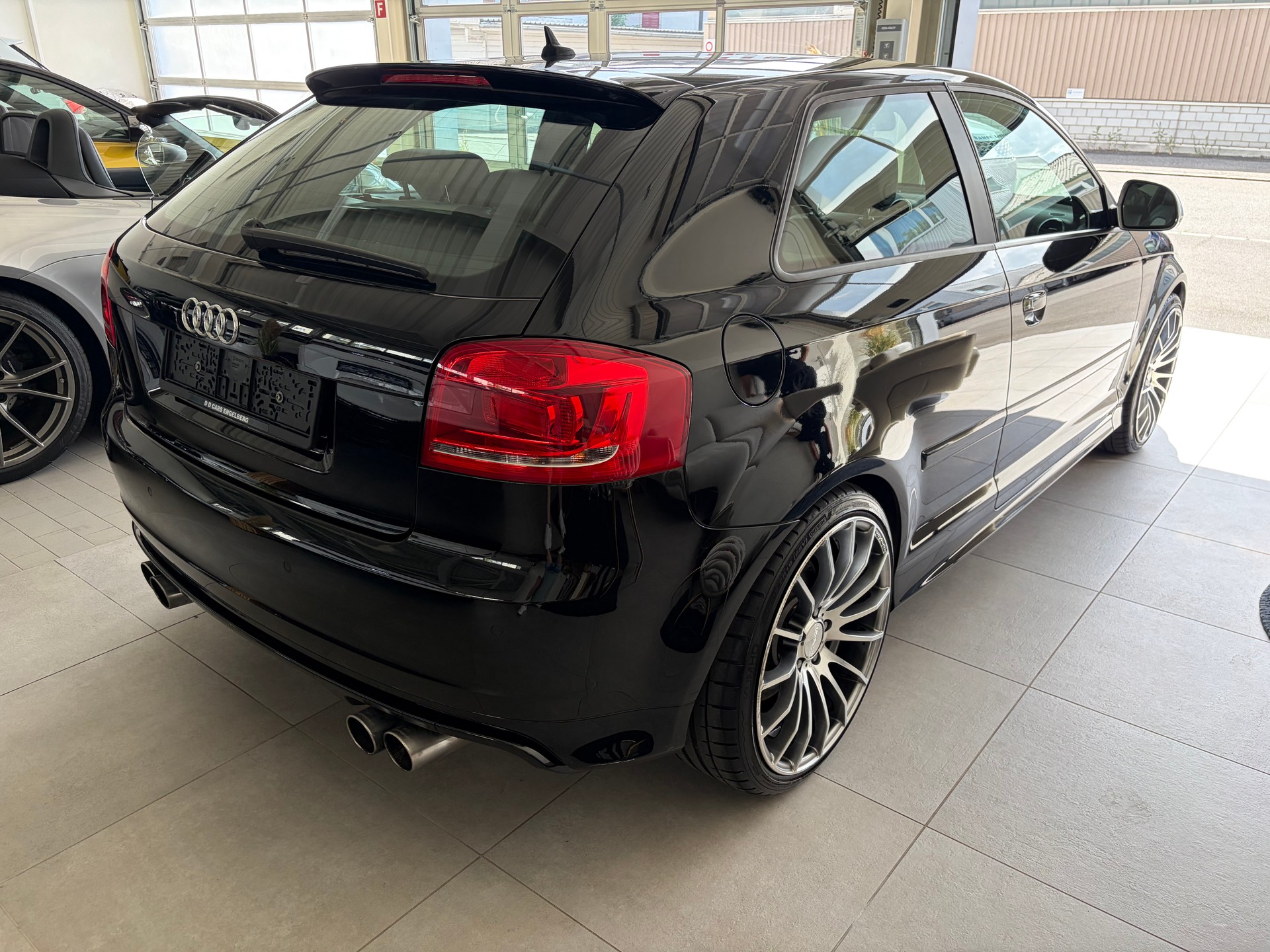 AUDI S3 2.0 TFSI quattro-image-2