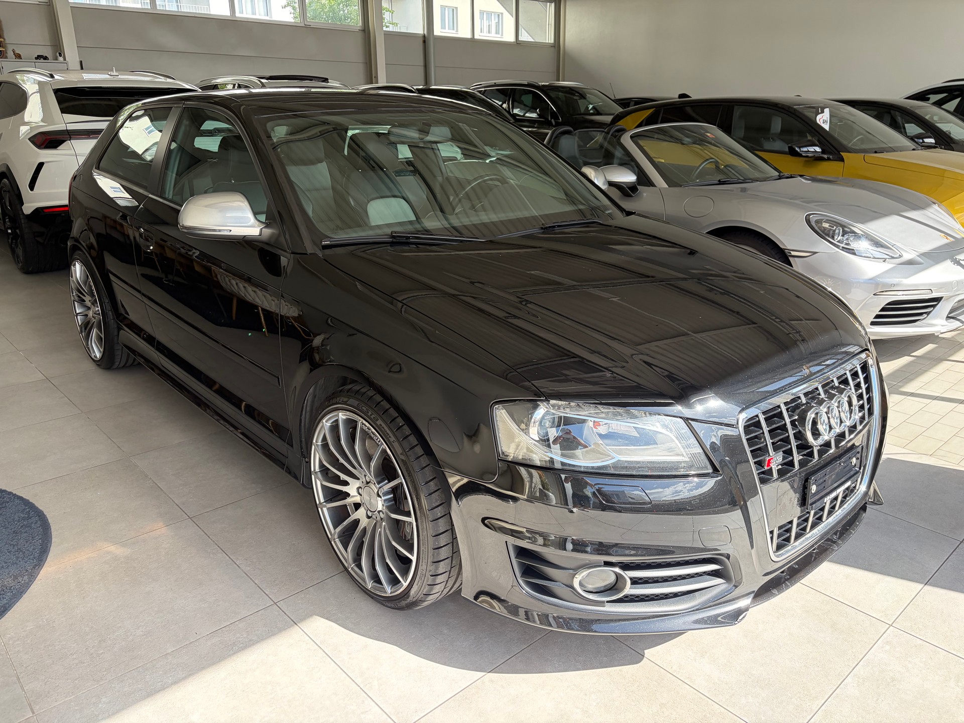 AUDI S3 2.0 TFSI quattro-image-5
