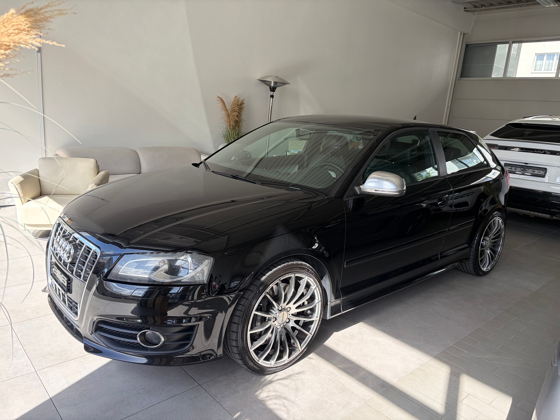 AUDI S3 2.0 TFSI quattro-image-6