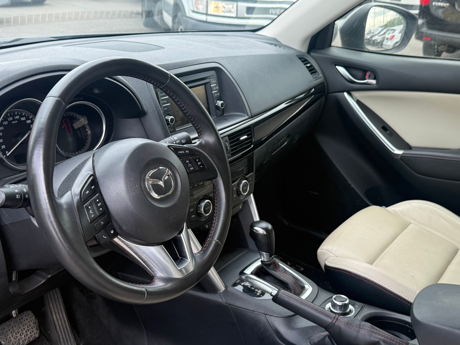 MAZDA CX-5 2.2 D Ambition AWD Automatic-image-5
