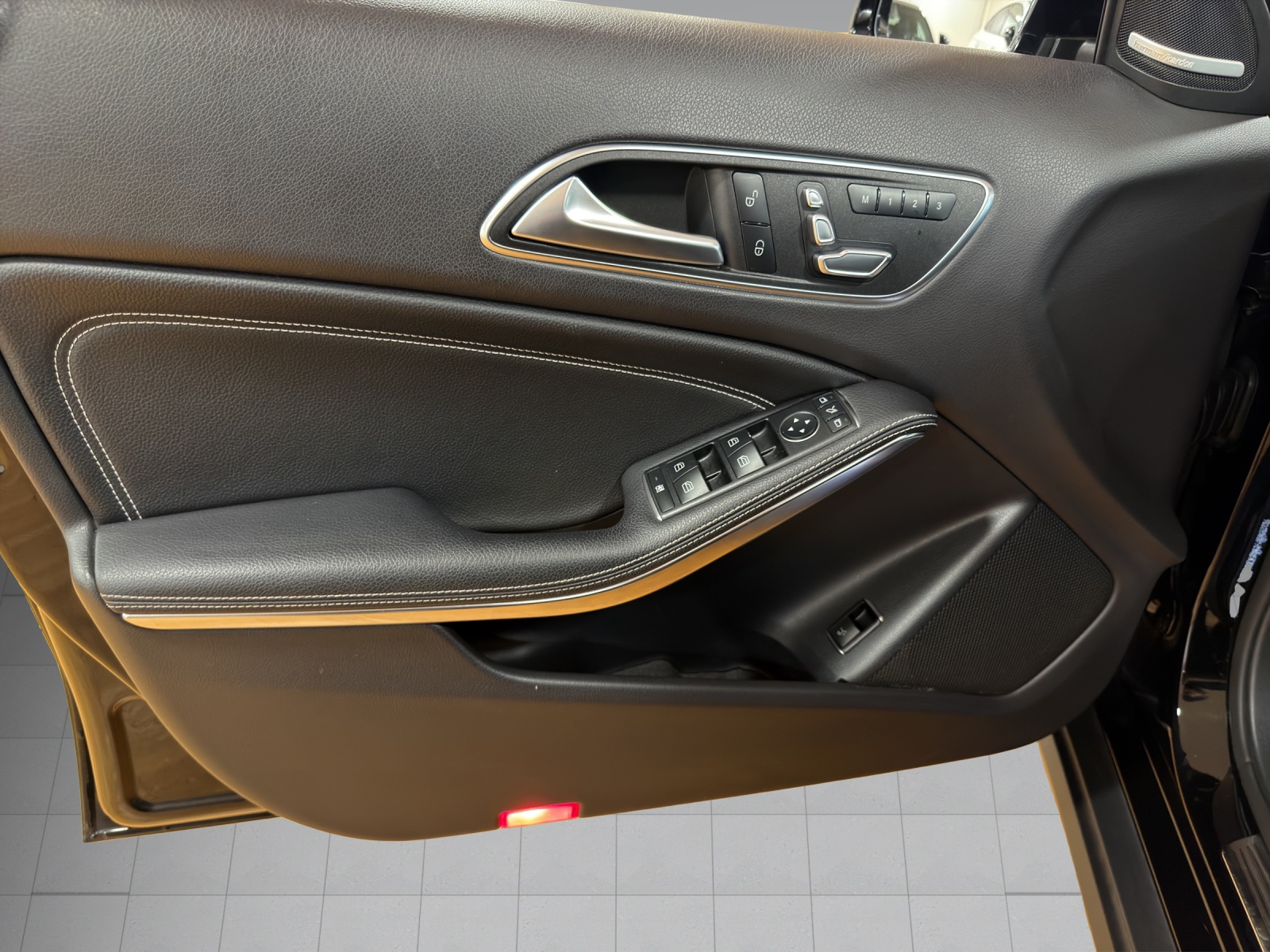 Image MERCEDES-BENZ GLA-220 GLA 220 d 7G-DCT