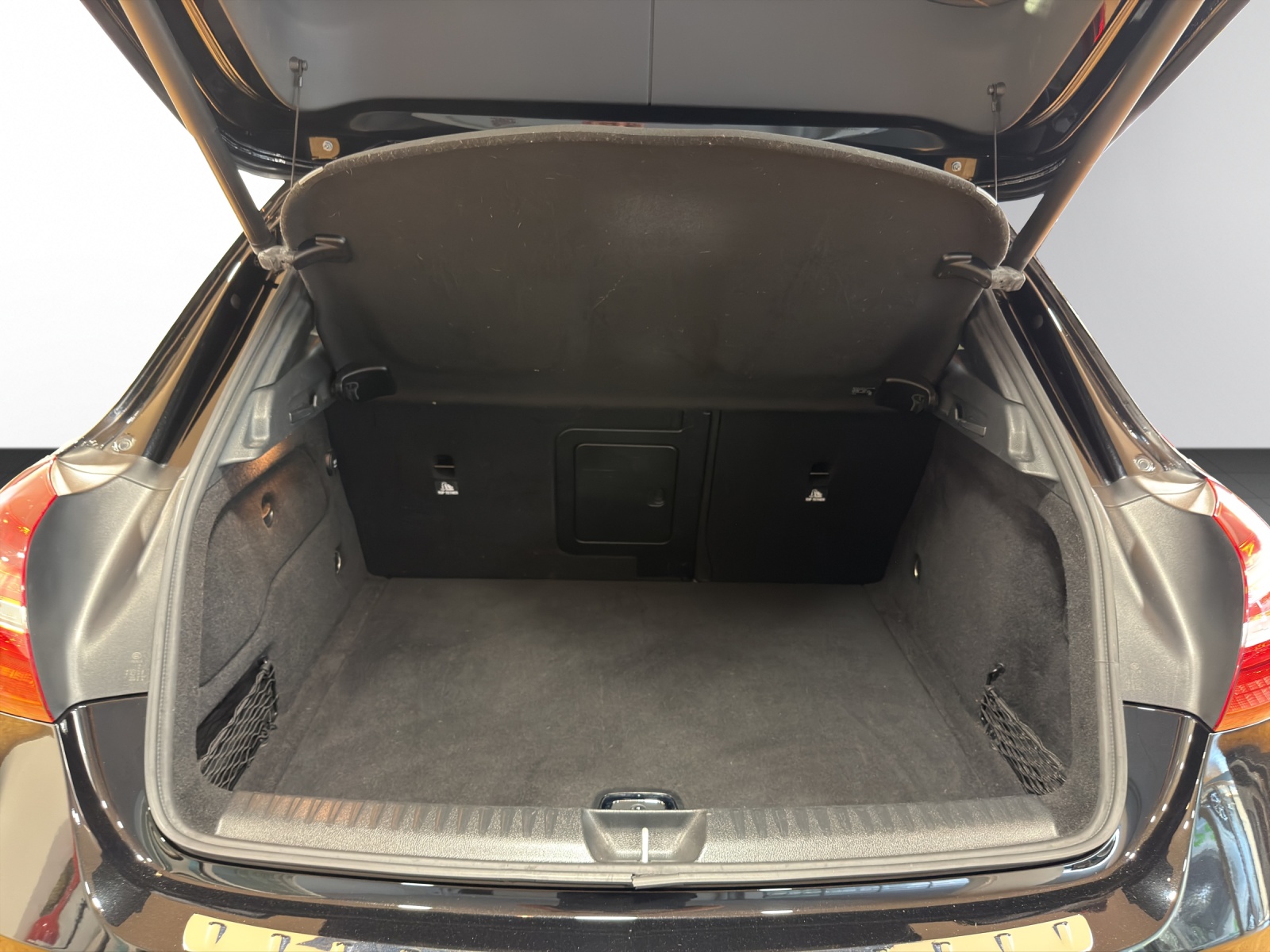 Image MERCEDES-BENZ GLA-220 GLA 220 d 7G-DCT