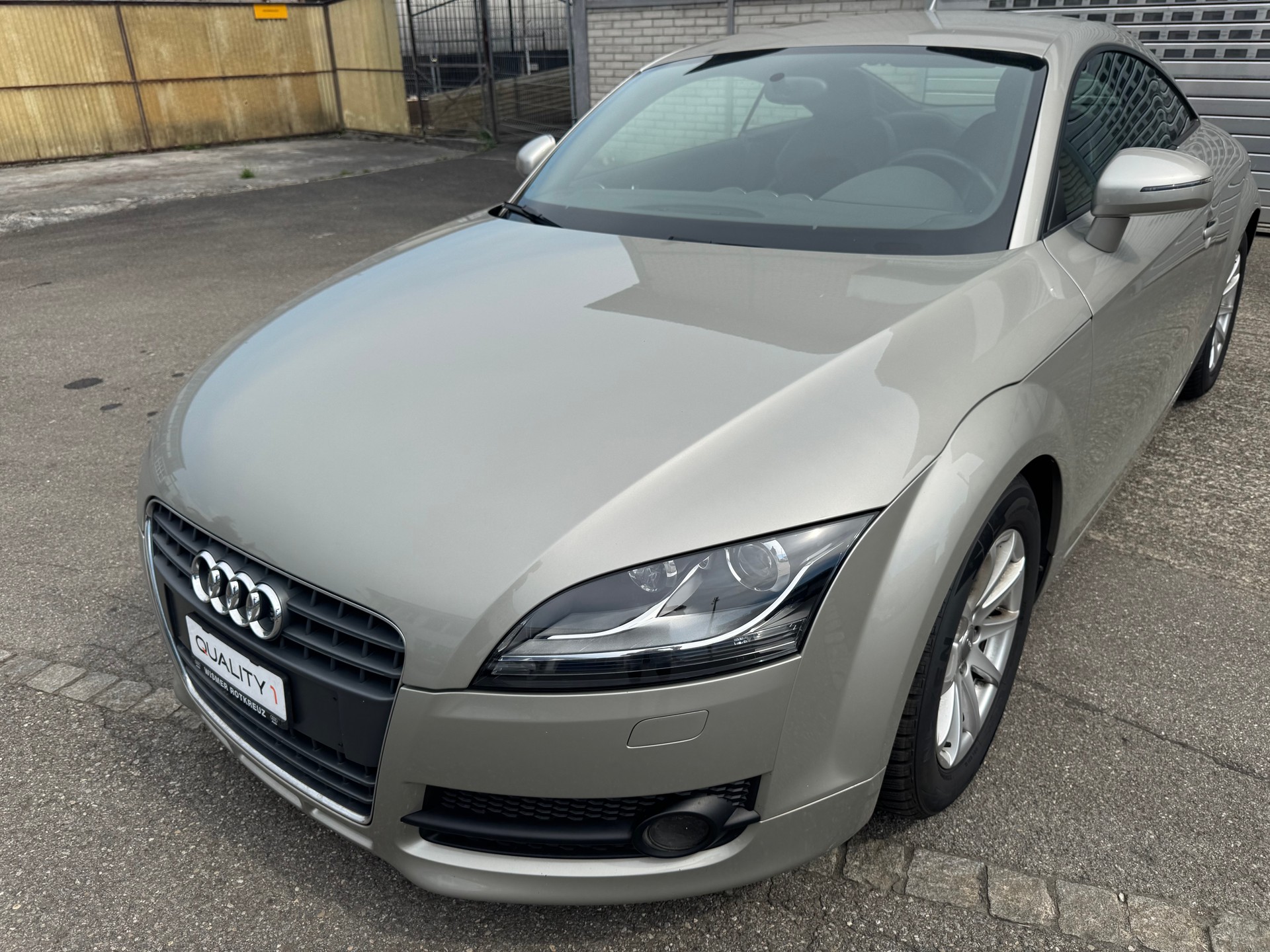 AUDI TT-image-0