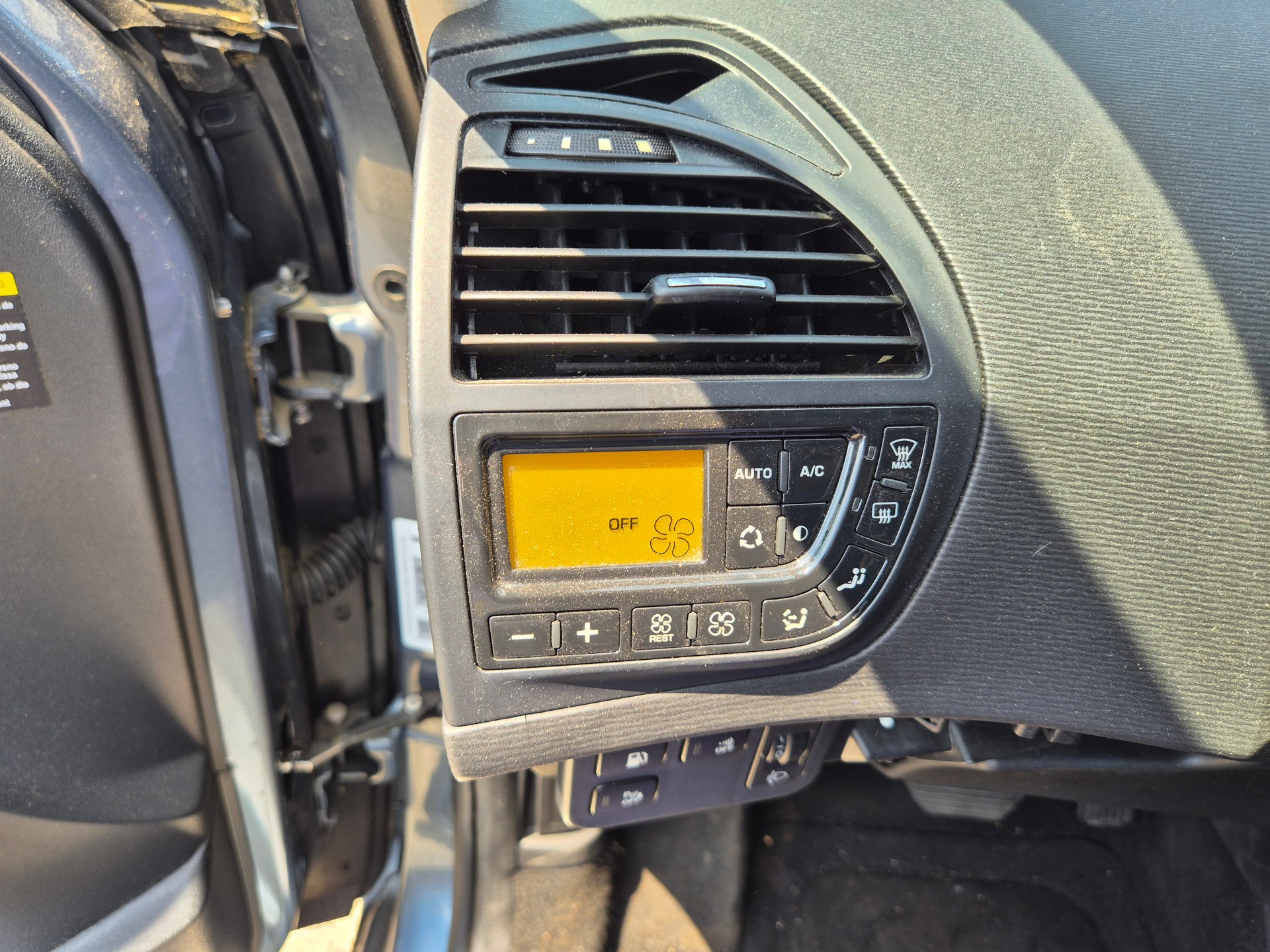 CITROEN C4 Picasso 1.6i 16V THP Exclusive BMP6-image-8