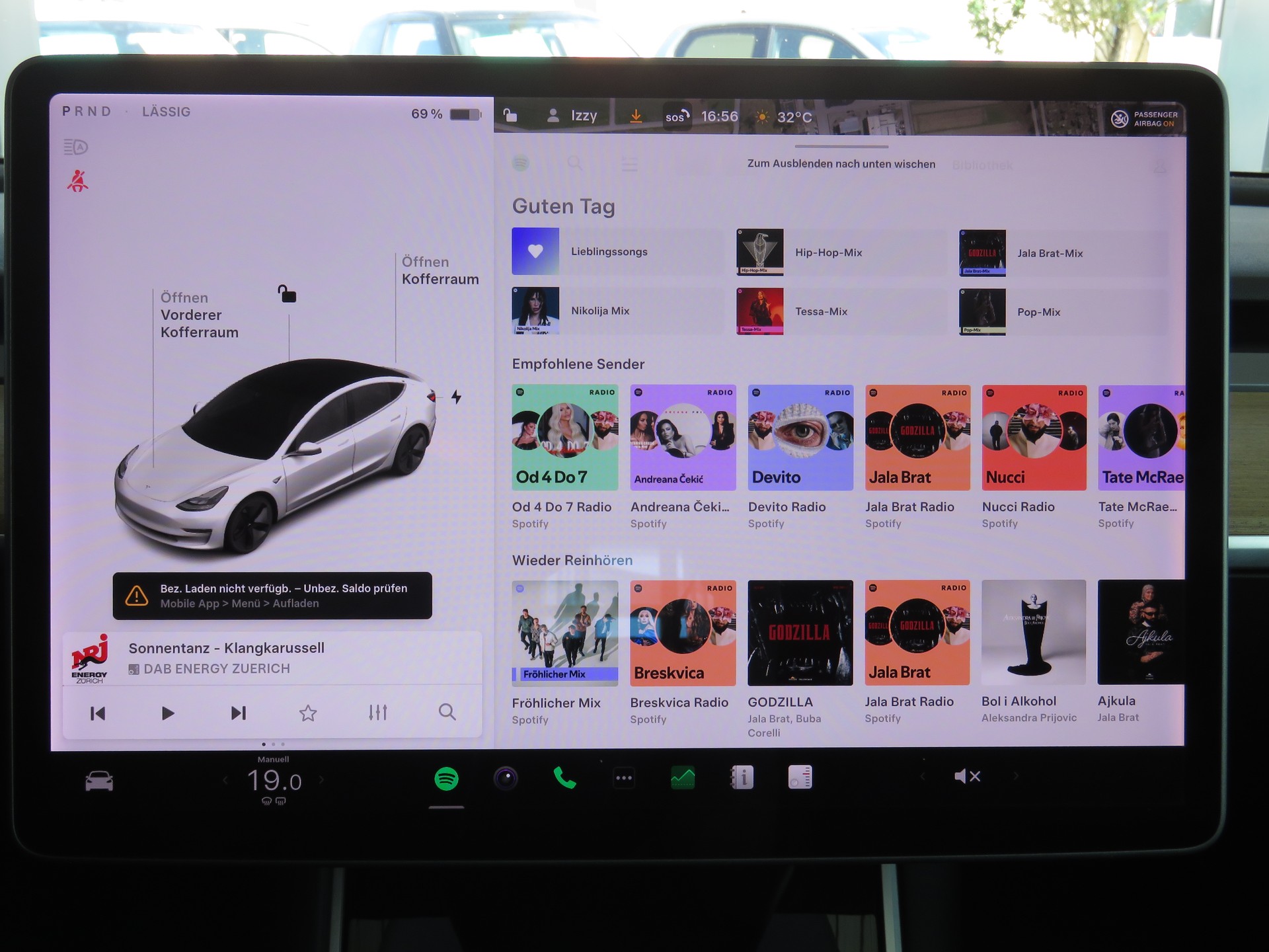 TESLA Model 3-image-17