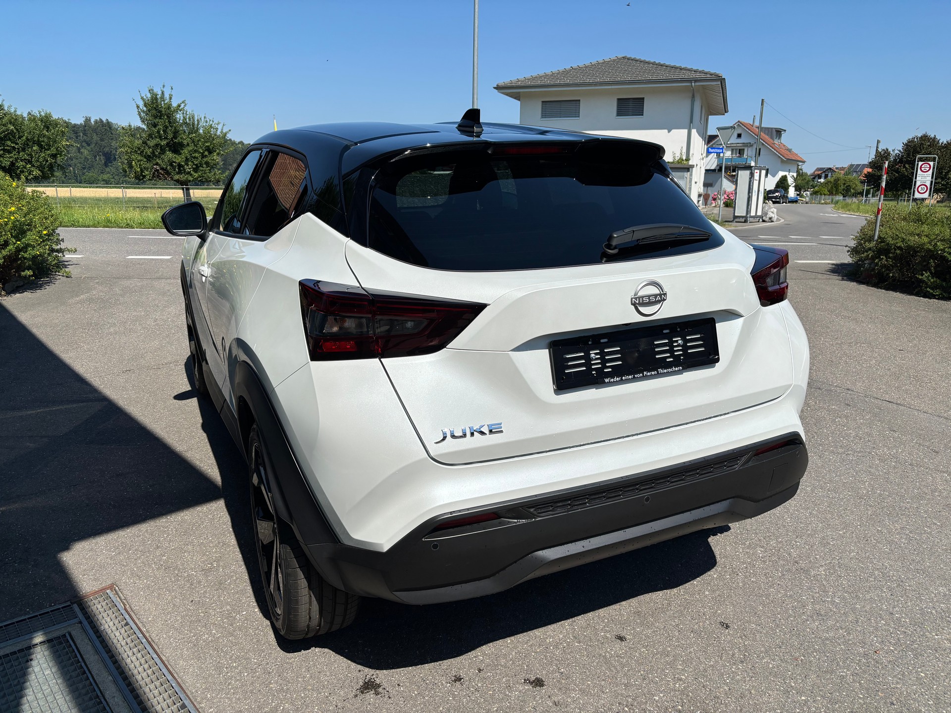 NISSAN Juke 1.0 DIG-T Tekna DCT-image-2
