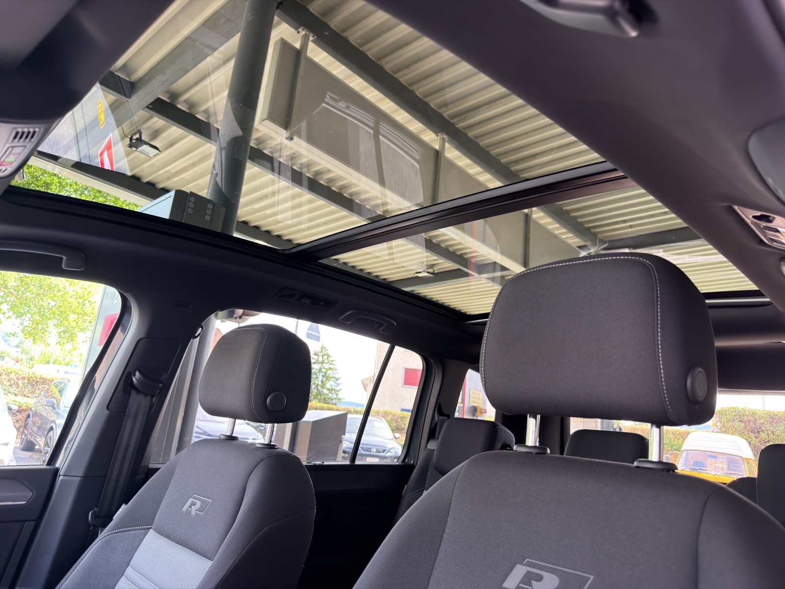 VW Touran 1.5 TSI EVO Highline DSG-image-12