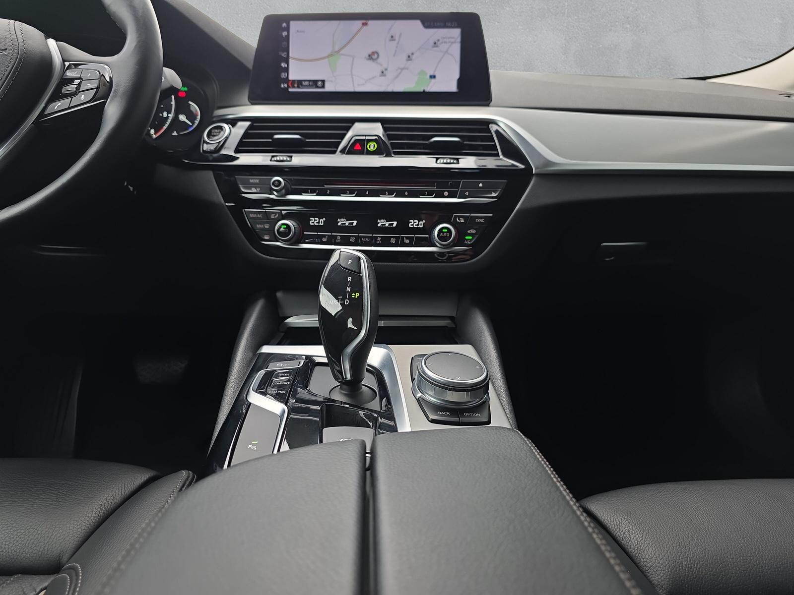 BMW 520d Sport Line Touring xDrive G31 (CH)-image-17