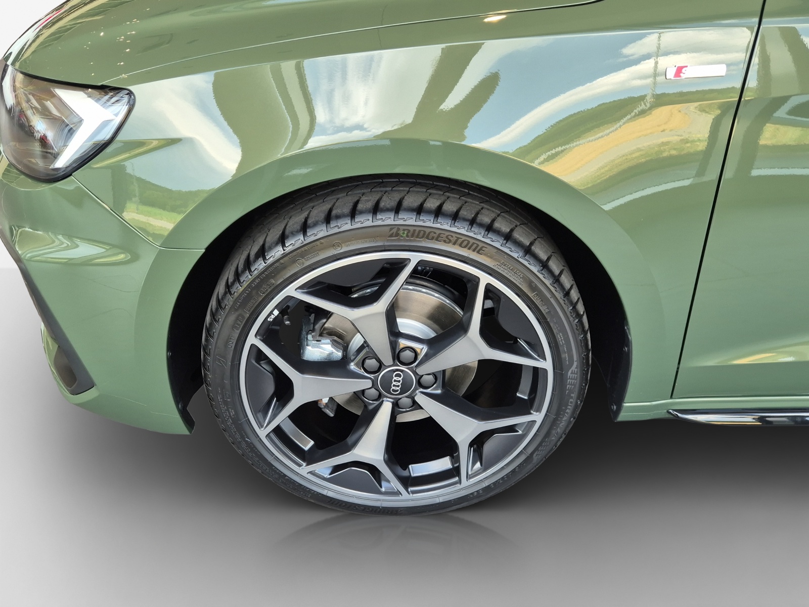 AUDI A1 Sportback 30 TFSI S Line Attraction S-tronic-image-15