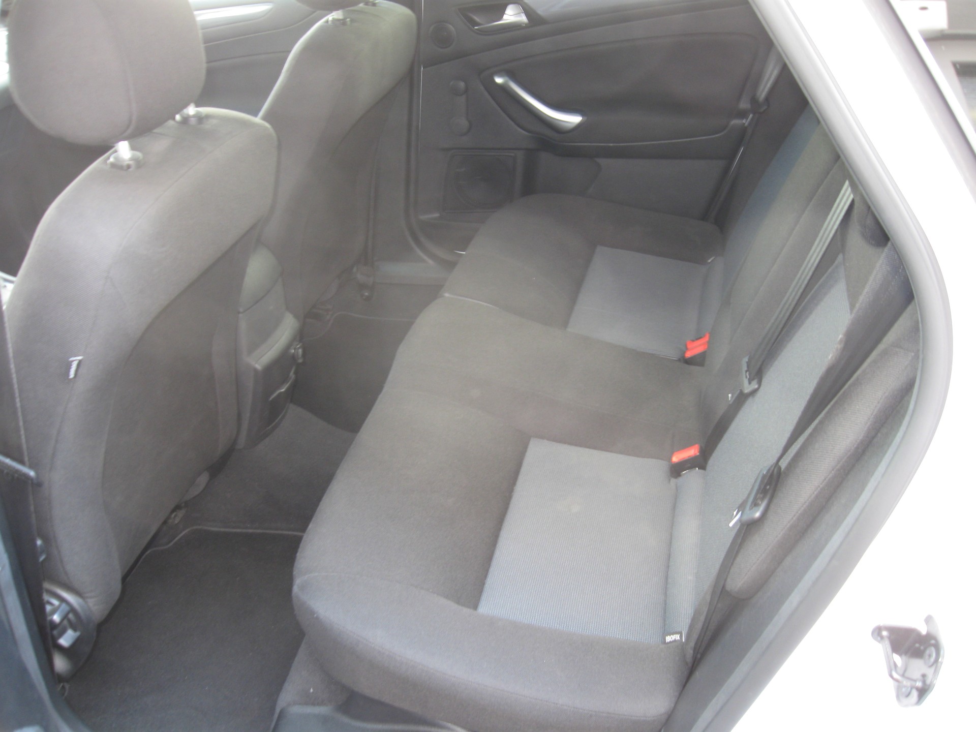 FORD Mondeo 1.6i Ambiente-image-6